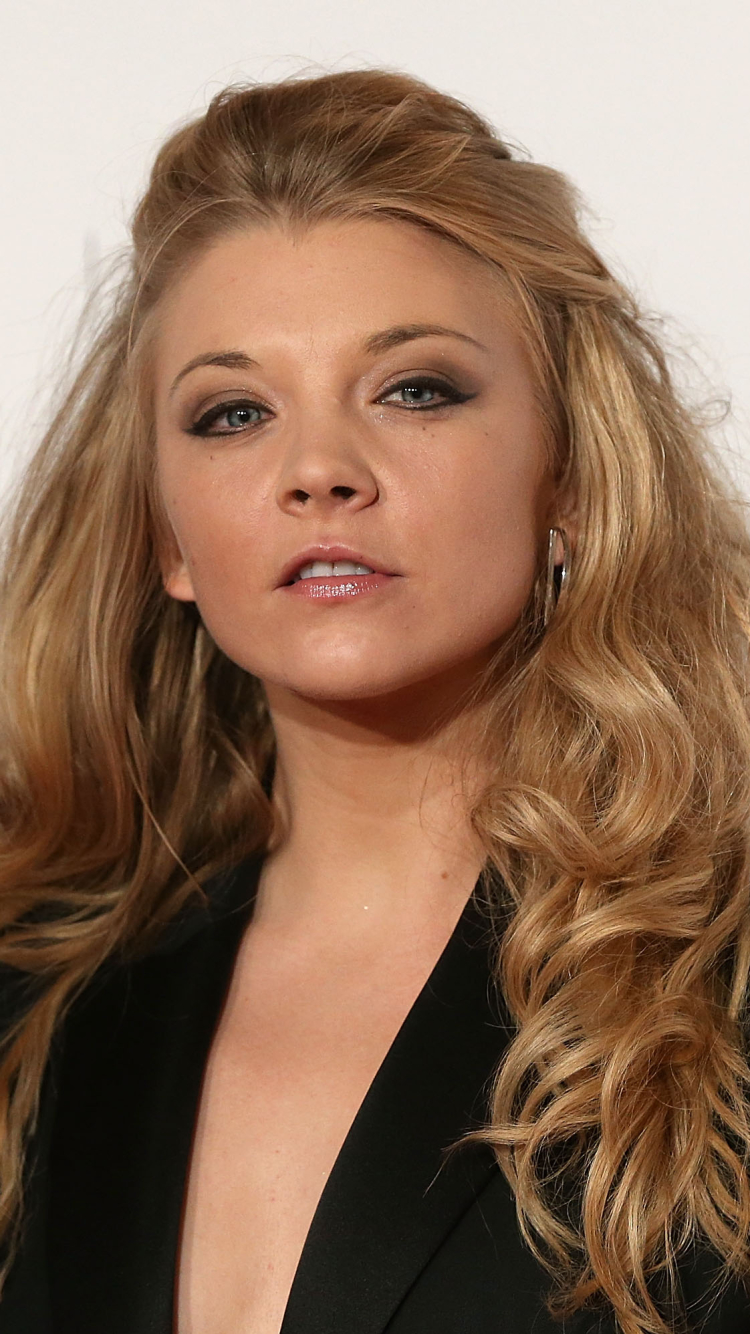 Download mobile wallpaper Celebrity, Natalie Dormer for free.