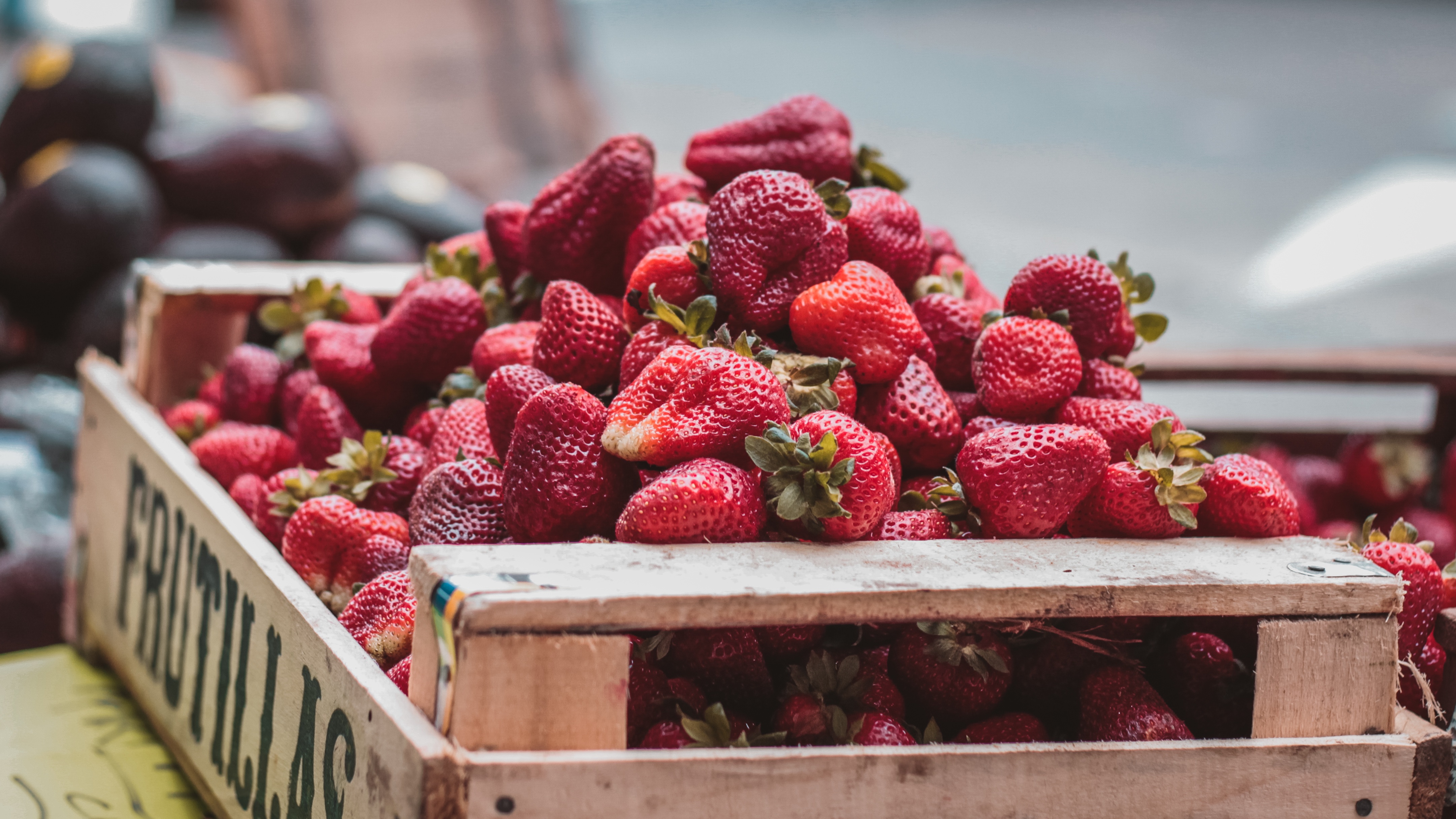 Laden Sie das Lebensmittel, Berries, Korb, Erdbeere-Bild kostenlos auf Ihren PC-Desktop herunter