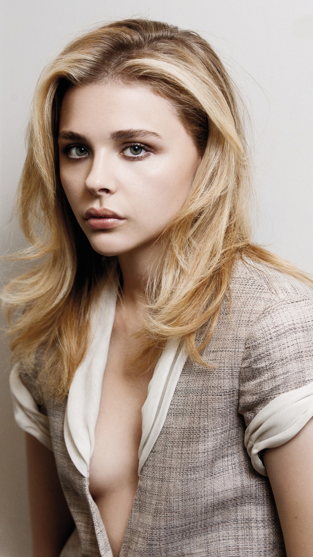 Download mobile wallpaper Celebrity, Chloë Grace Moretz for free.