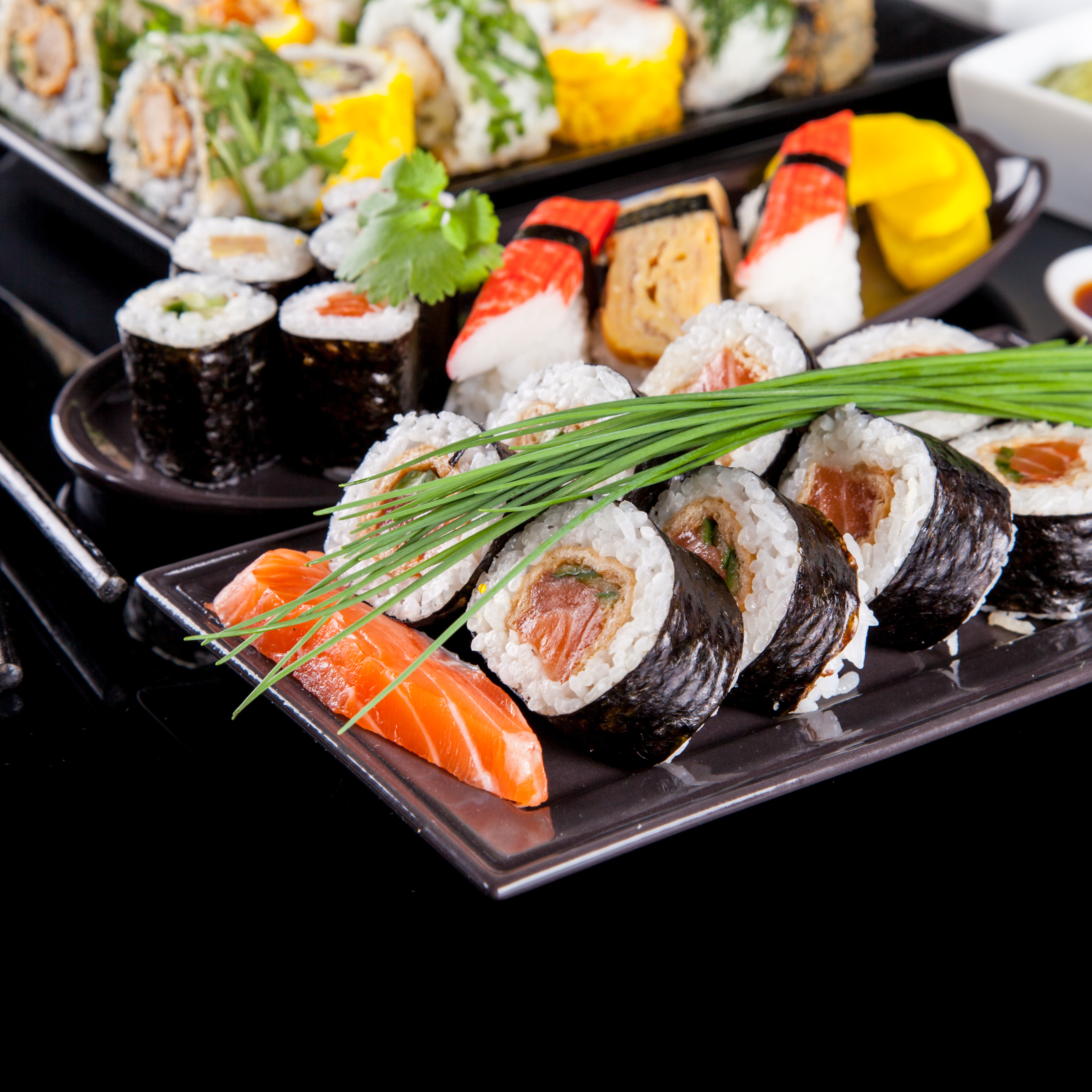 1242063 descargar fondo de pantalla alimento, sushi, mariscos, marisco, pez, arroz, japonés: protectores de pantalla e imágenes gratis