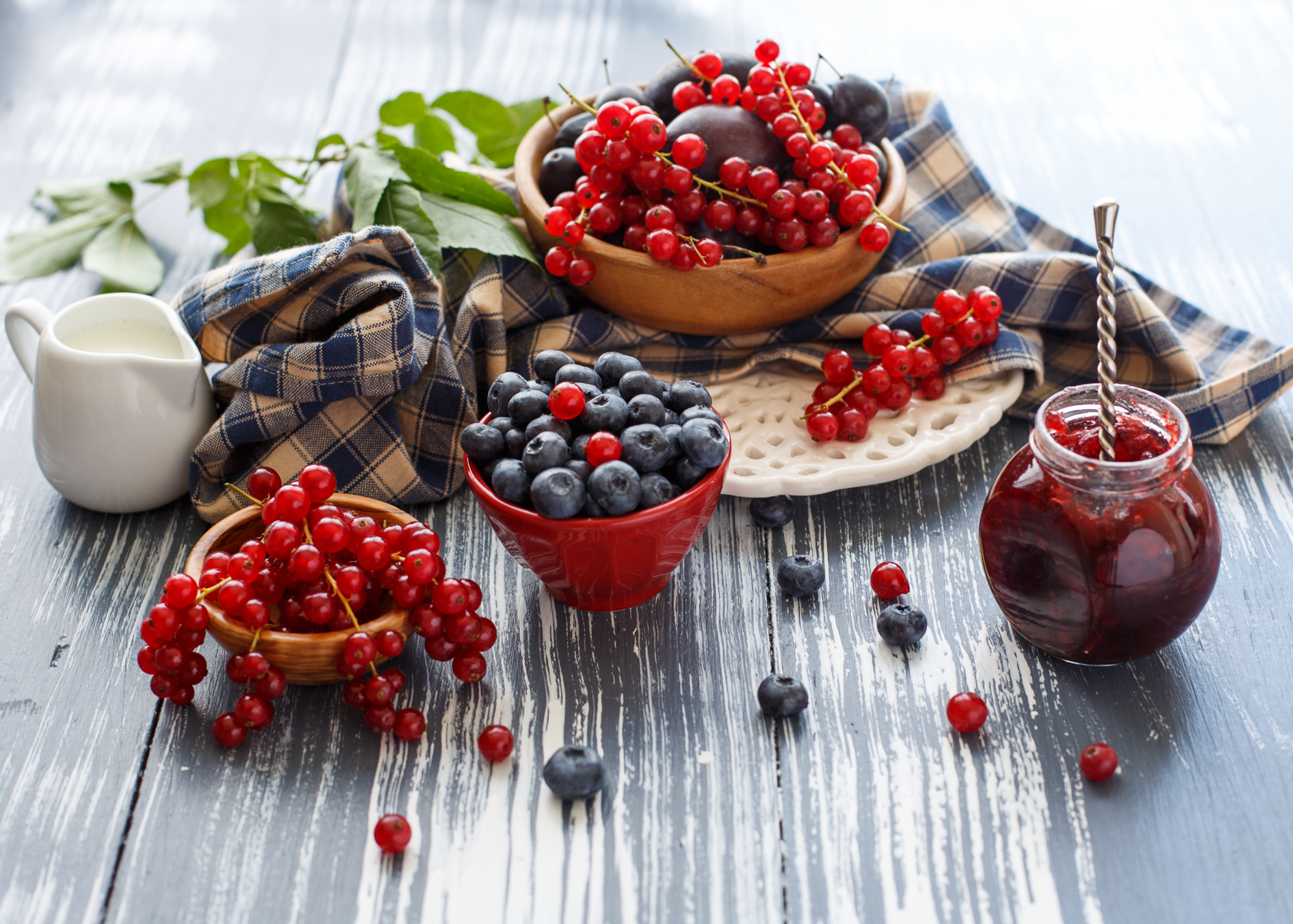 Download mobile wallpaper Food, Berry for free.