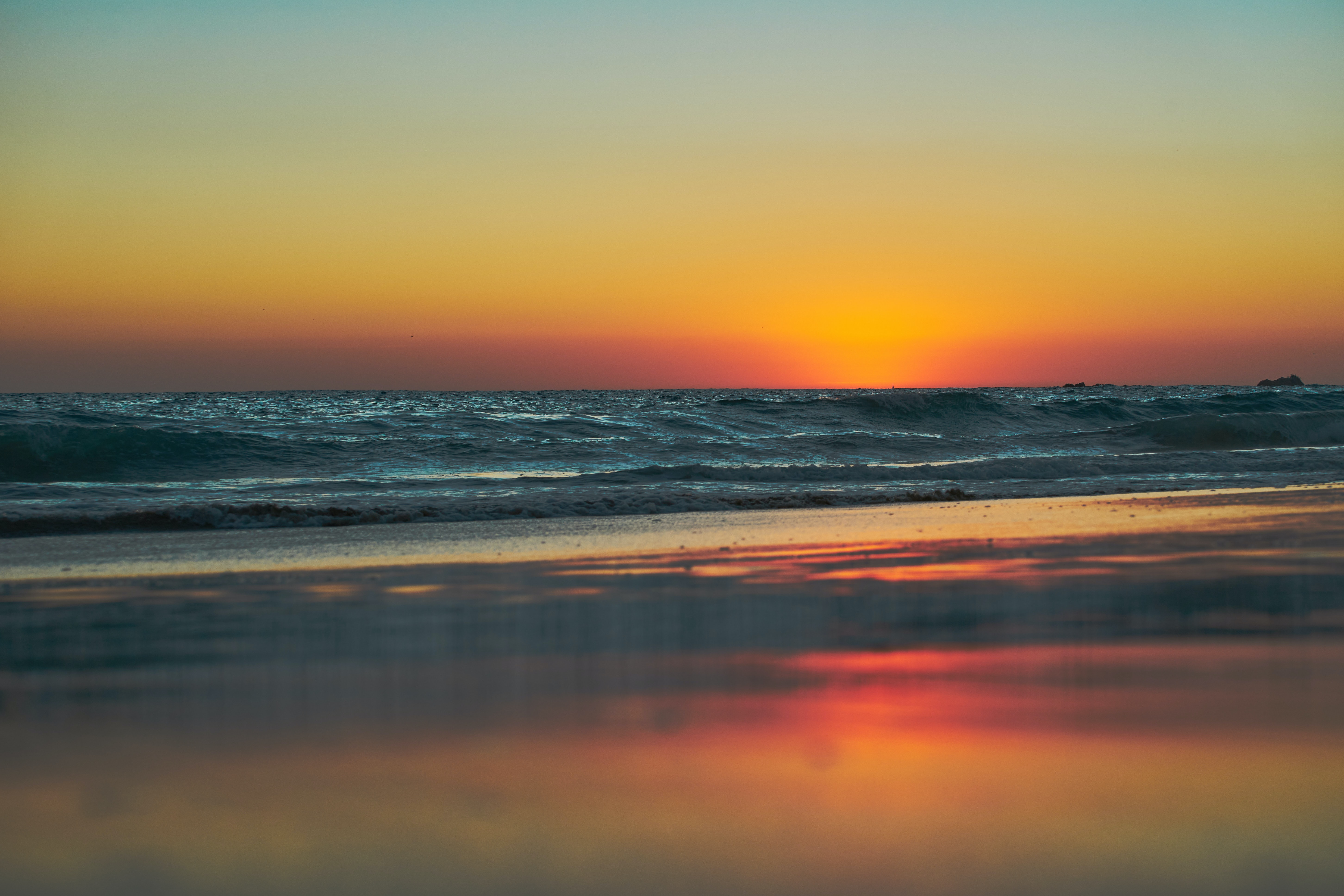 Free download wallpaper Sunset, Shore, Bank, Nature, Sea, Beach on your PC desktop