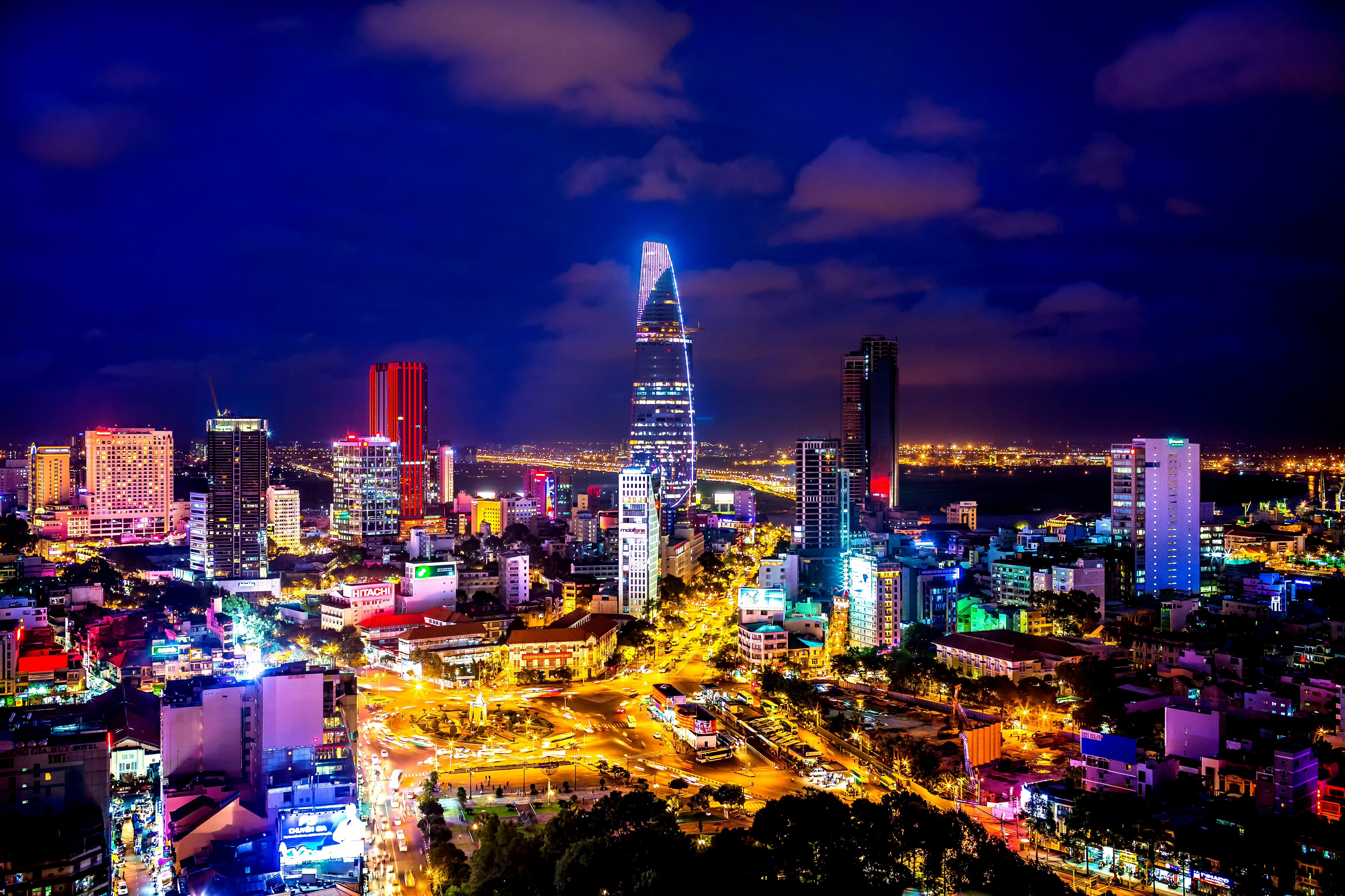 Laden Sie Ho Chi Minh Stadt HD-Desktop-Hintergründe herunter