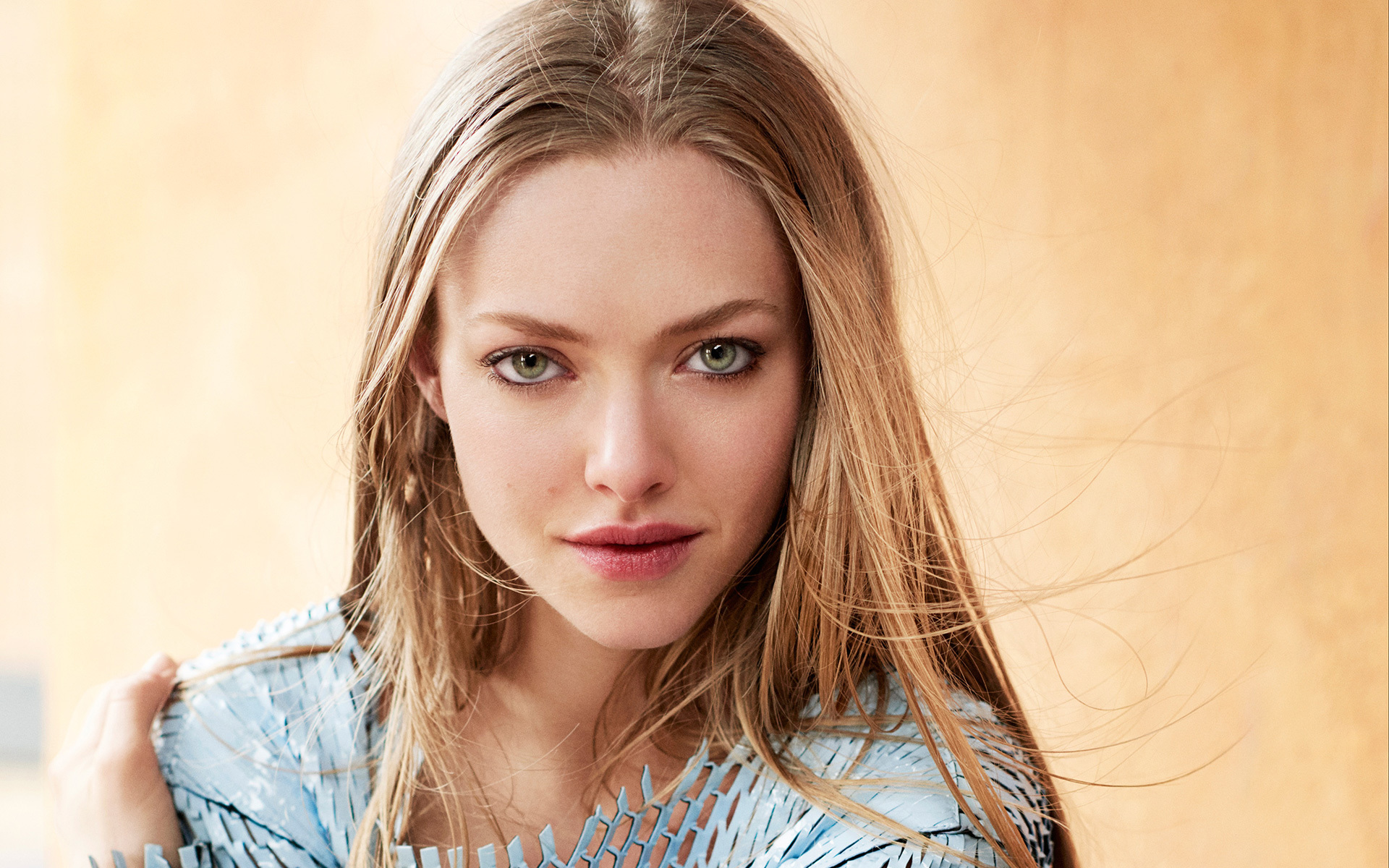 Free download wallpaper Blonde, Face, Green Eyes, American, Celebrity, Actress, Amanda Seyfried on your PC desktop