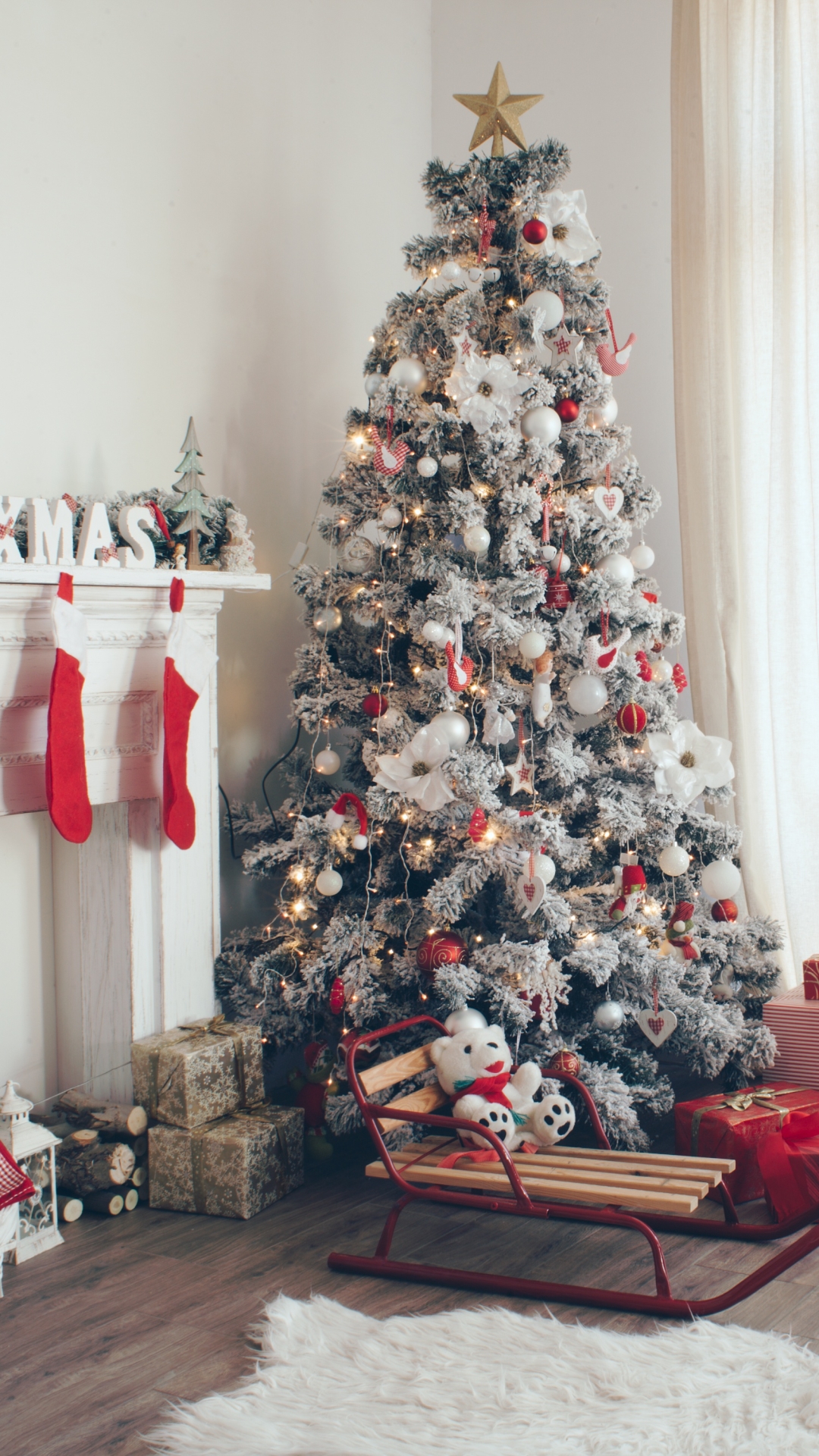 Download mobile wallpaper Christmas, Holiday, Christmas Tree, Christmas Ornaments for free.