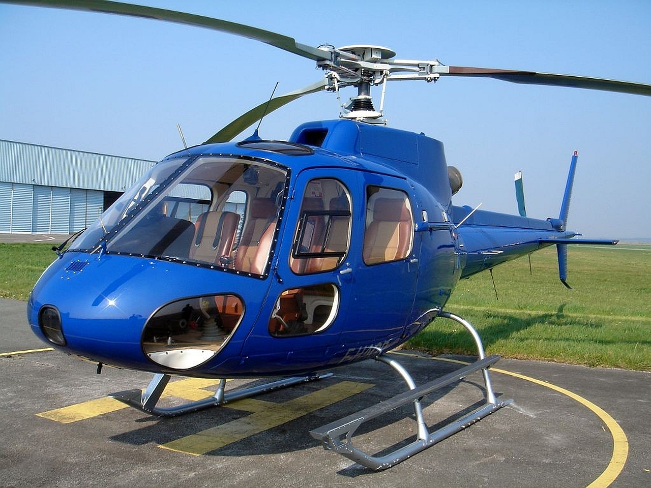 Melhores papéis de parede de Eurocopter As350 Écureuil para tela do telefone