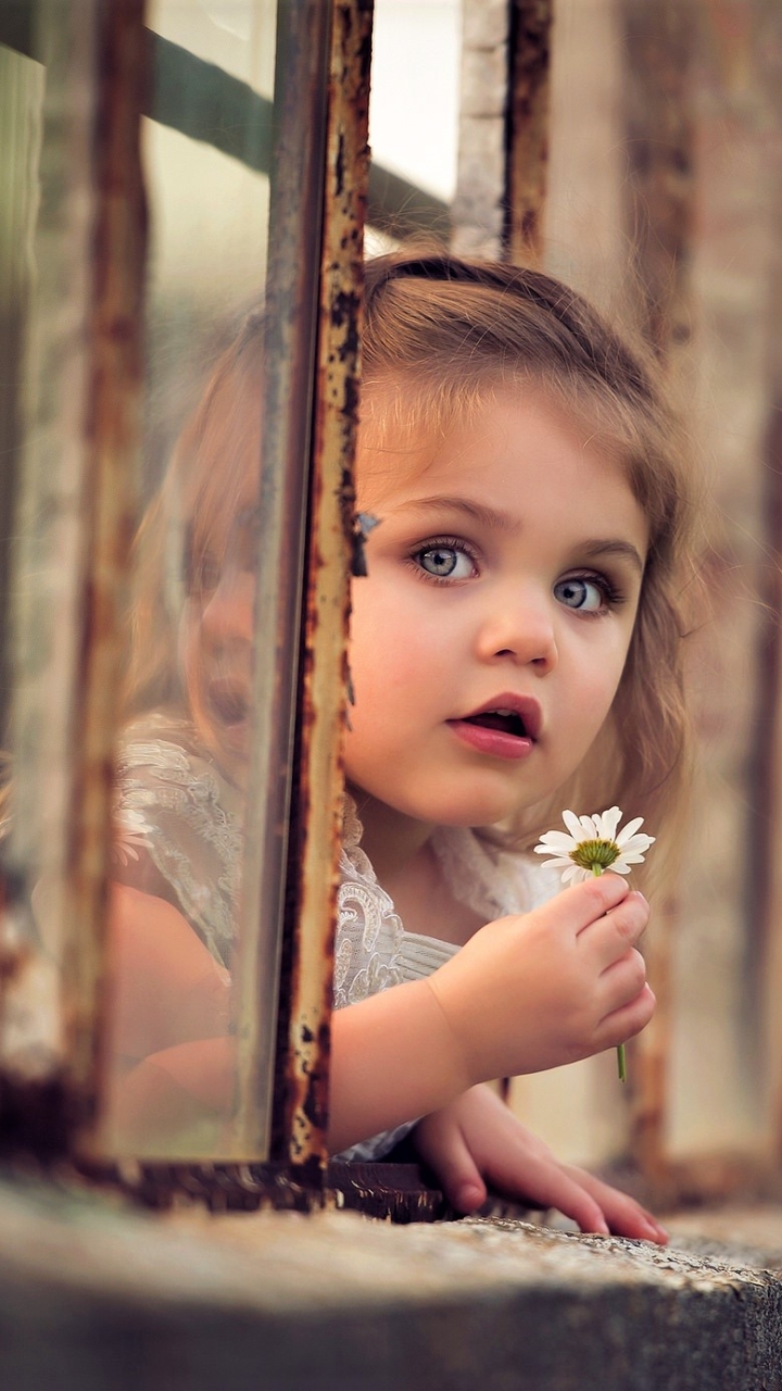 Download mobile wallpaper Flower, Child, Cute, Daisy, Photography, Blue Eyes, Little Girl for free.