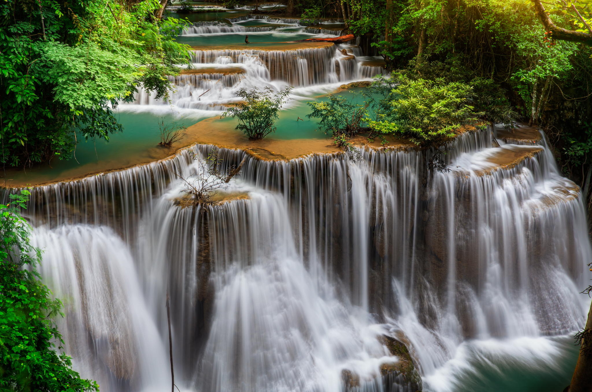 349432 скачать обои тропики, водопады, земля/природа, водопад хуай мэй камин, национальный парк эраван, водопад эраван, таиланд, водопад - заставки и картинки бесплатно