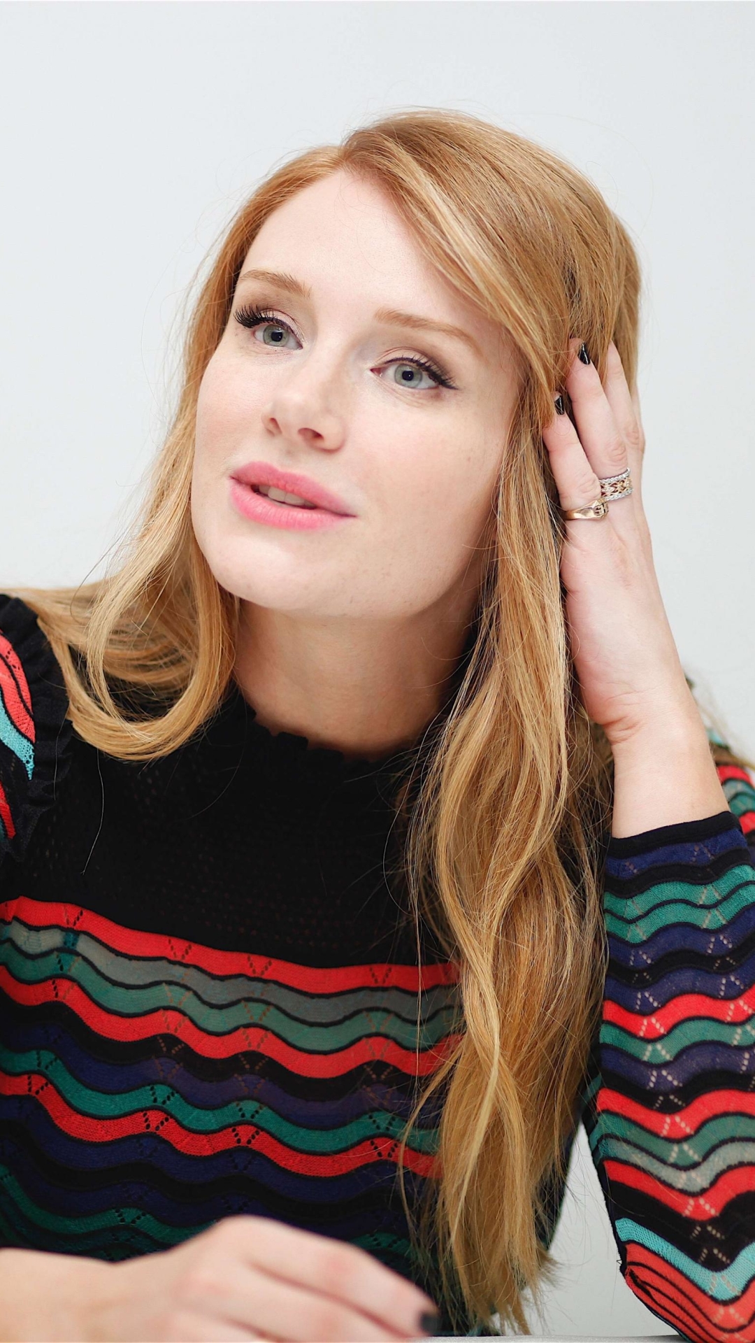 Download mobile wallpaper Redhead, Green Eyes, Celebrity, Actress, Bryce Dallas Howard for free.