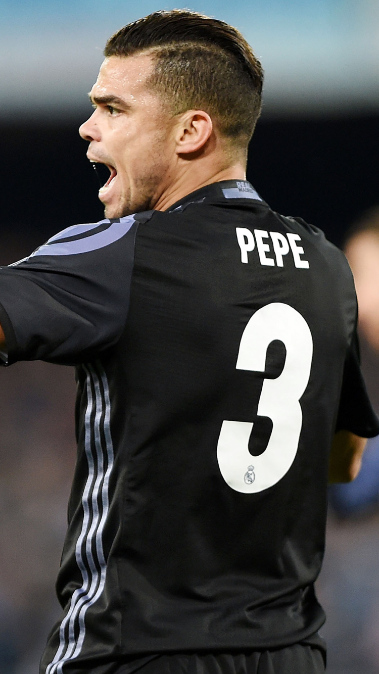 Handy-Wallpaper Sport, Fußball, Real Madrid Cf, Portugiesisch, Pepe (Fußballspieler), Pepe kostenlos herunterladen.