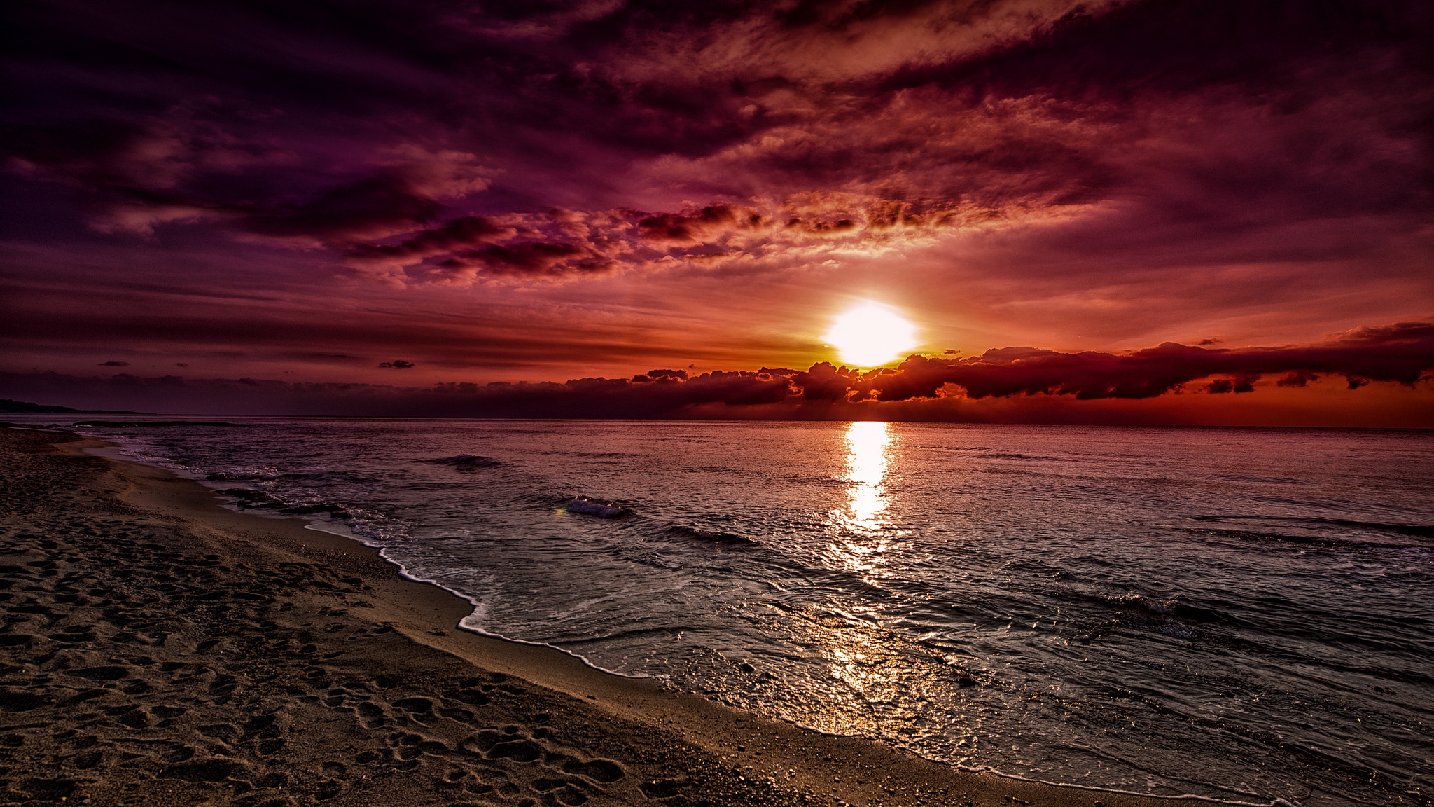 Download mobile wallpaper Nature, Sunset, Beach, Sand, Horizon, Ocean, Earth, Cloud for free.