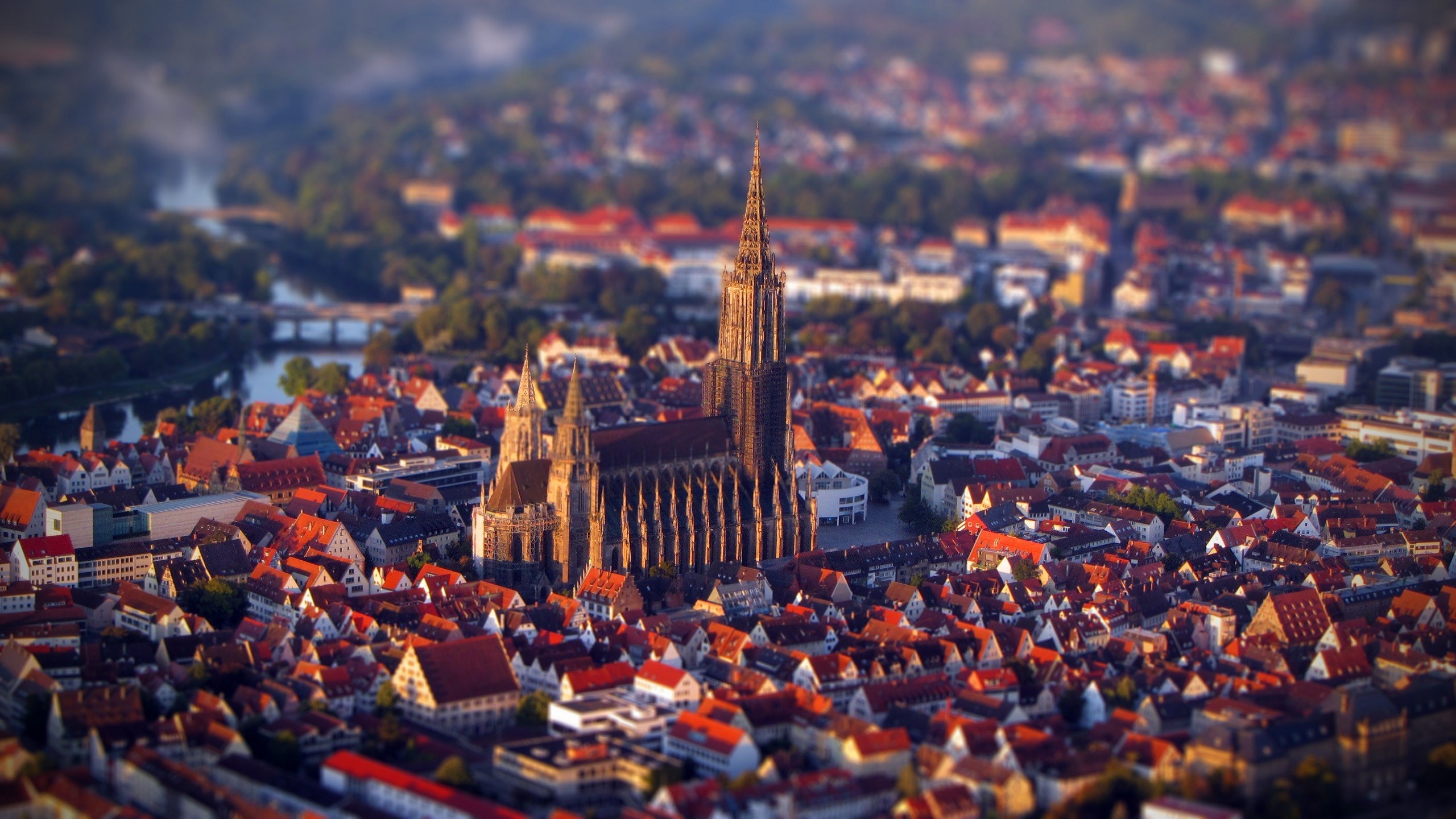 Laden Sie das Architektur, Stadtbild, Deutschland, Fotografie, Kathedrale, Neigungschicht, Ulmer Münster-Bild kostenlos auf Ihren PC-Desktop herunter