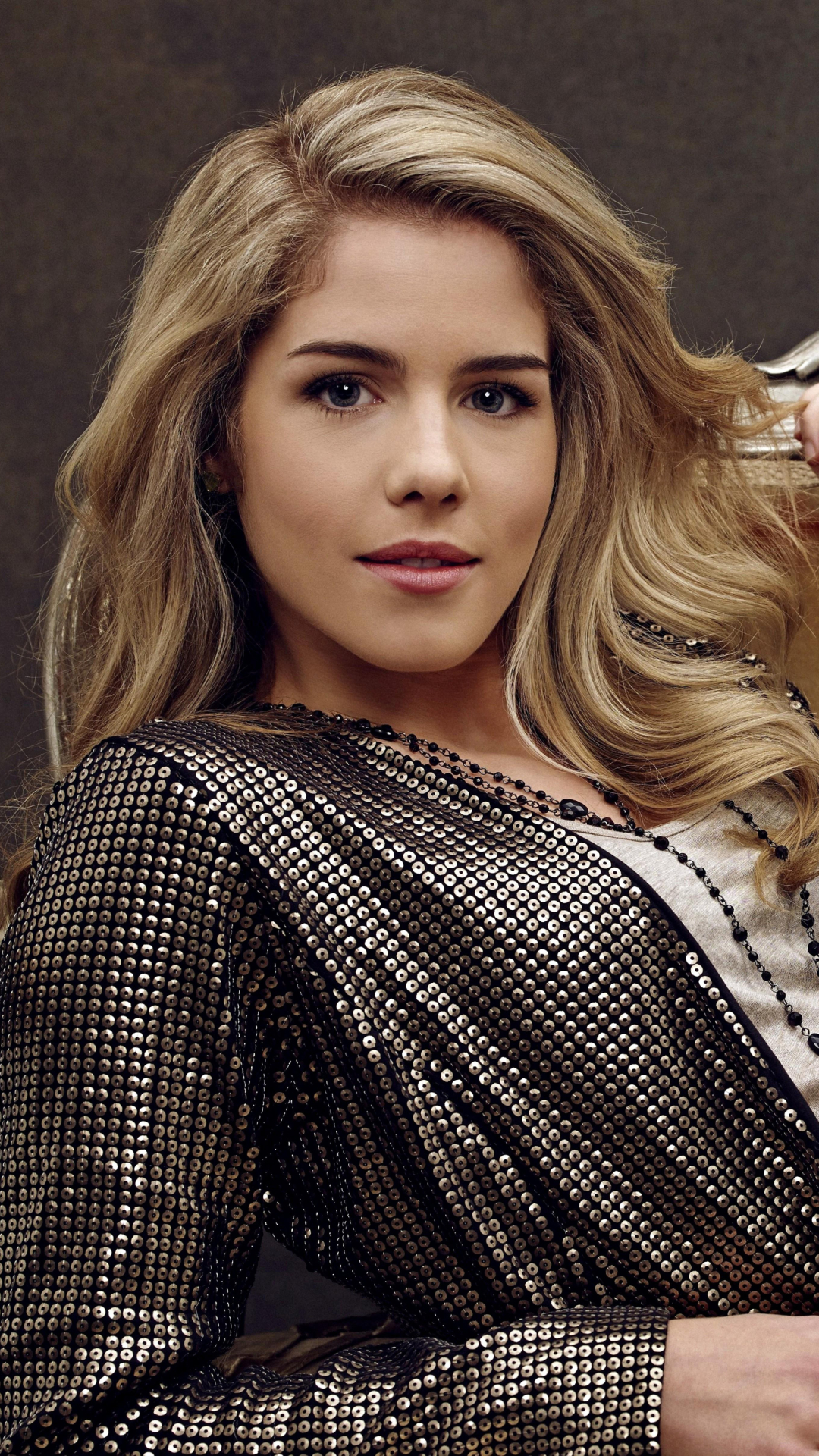 Download mobile wallpaper Blonde, Blue Eyes, Celebrity, Canadian, Actress, Emily Bett Rickards for free.
