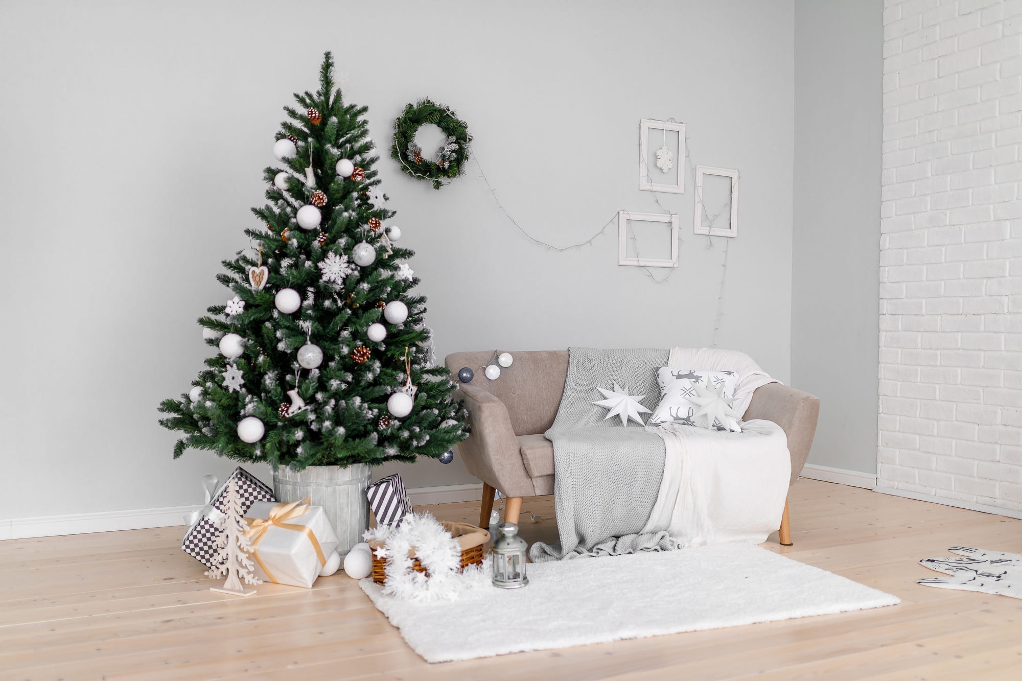 Download mobile wallpaper Christmas, Holiday, Room, Gift, Sofa for free.