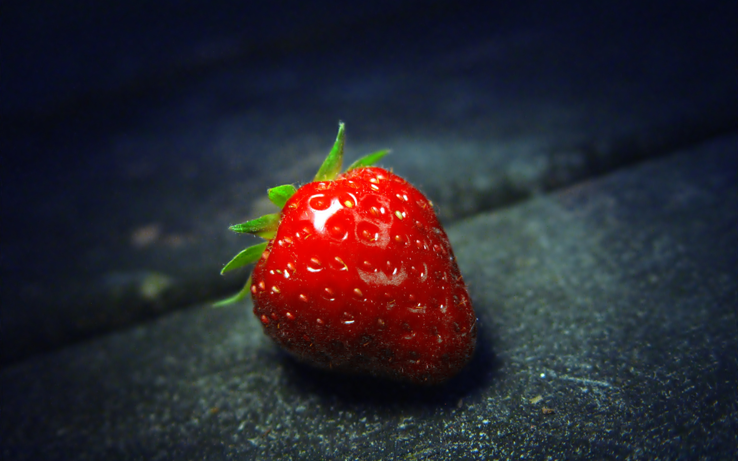 Free download wallpaper Berries, Strawberry, Plants on your PC desktop