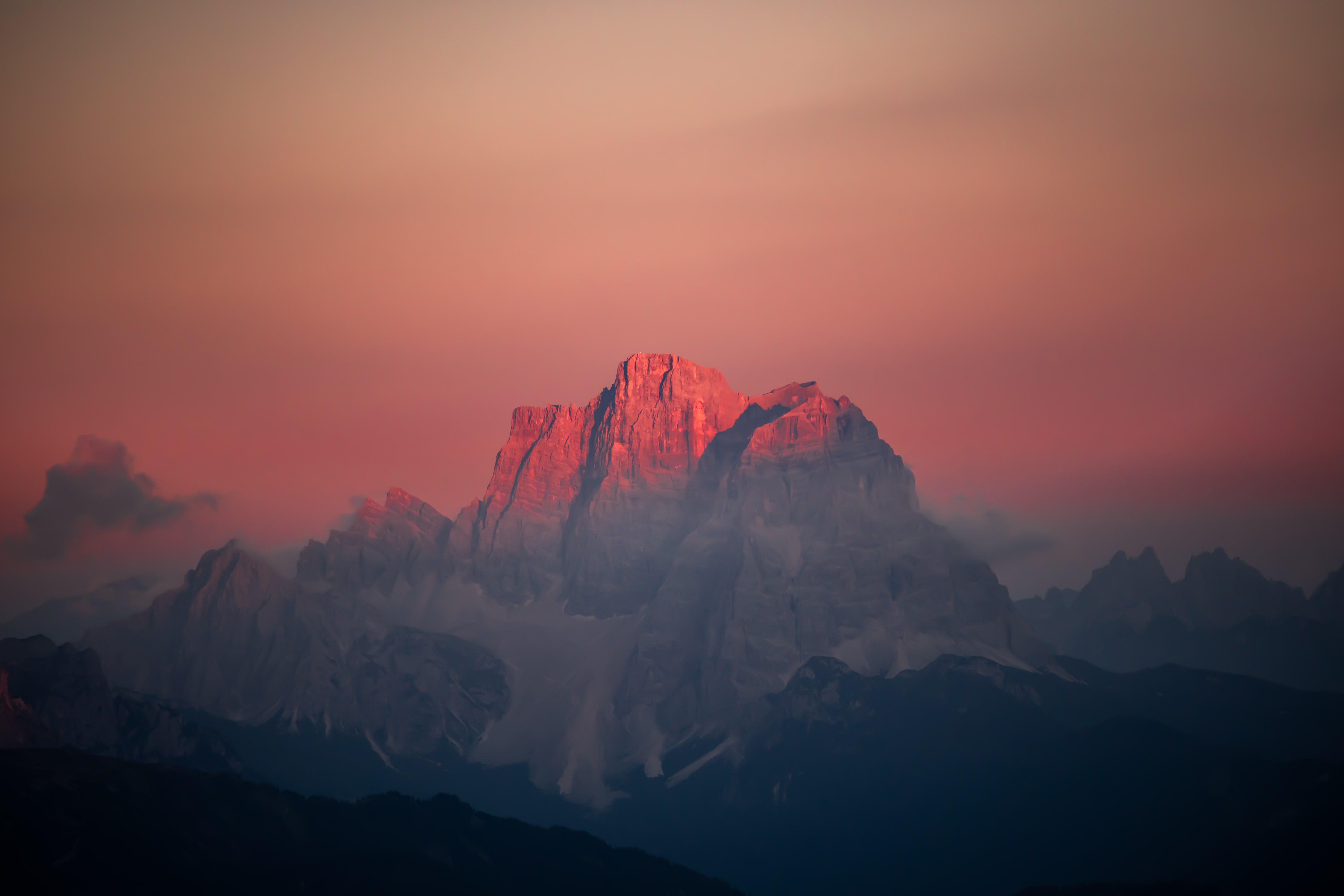 Free download wallpaper Sunset, Sky, Mountains, Rocks, Fog, Nature on your PC desktop