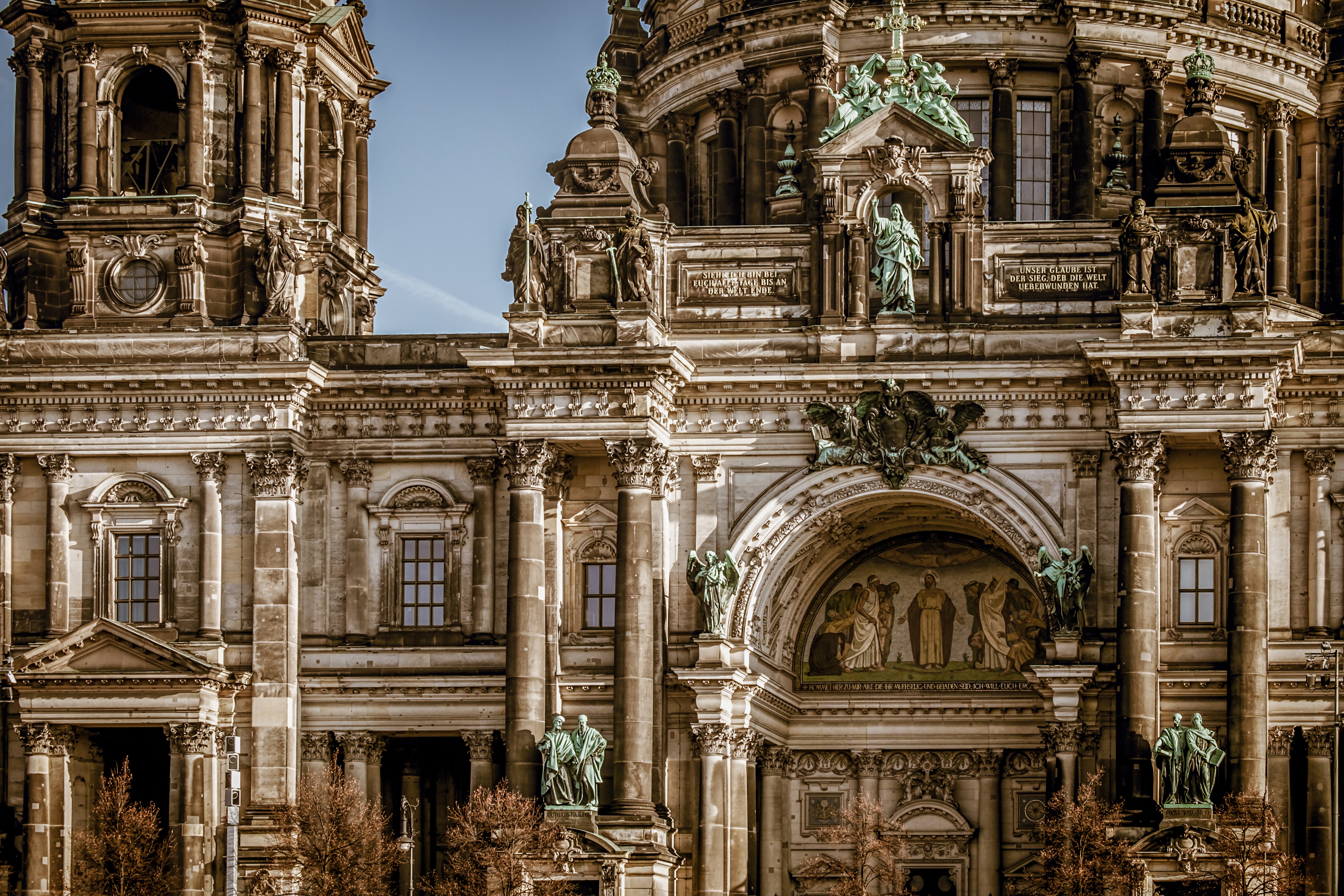 Download mobile wallpaper Architecture, Berlin, Statue, Germany, Religious, Berlin Cathedral, Cathedrals for free.