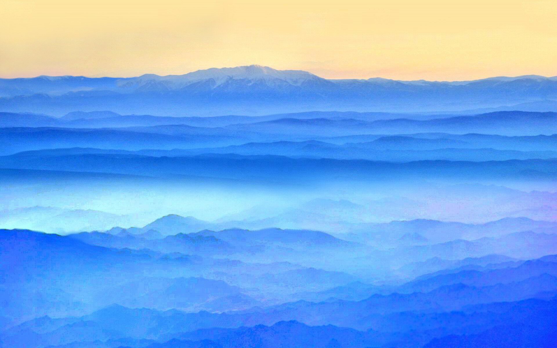 PCデスクトップに地平線, 山, 霧, 青い, 地球, 風光明媚な画像を無料でダウンロード