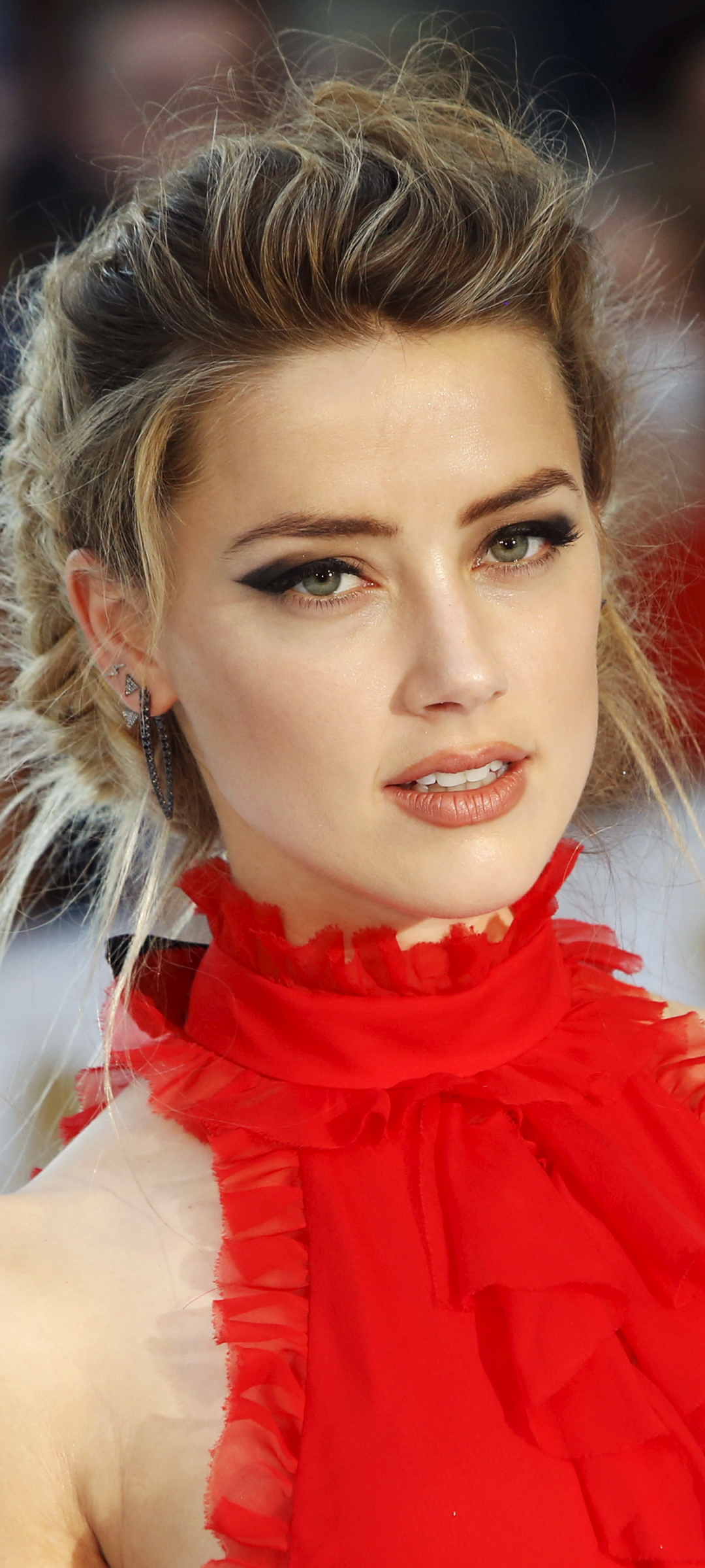 Download mobile wallpaper Blonde, Celebrity, Amber Heard for free.