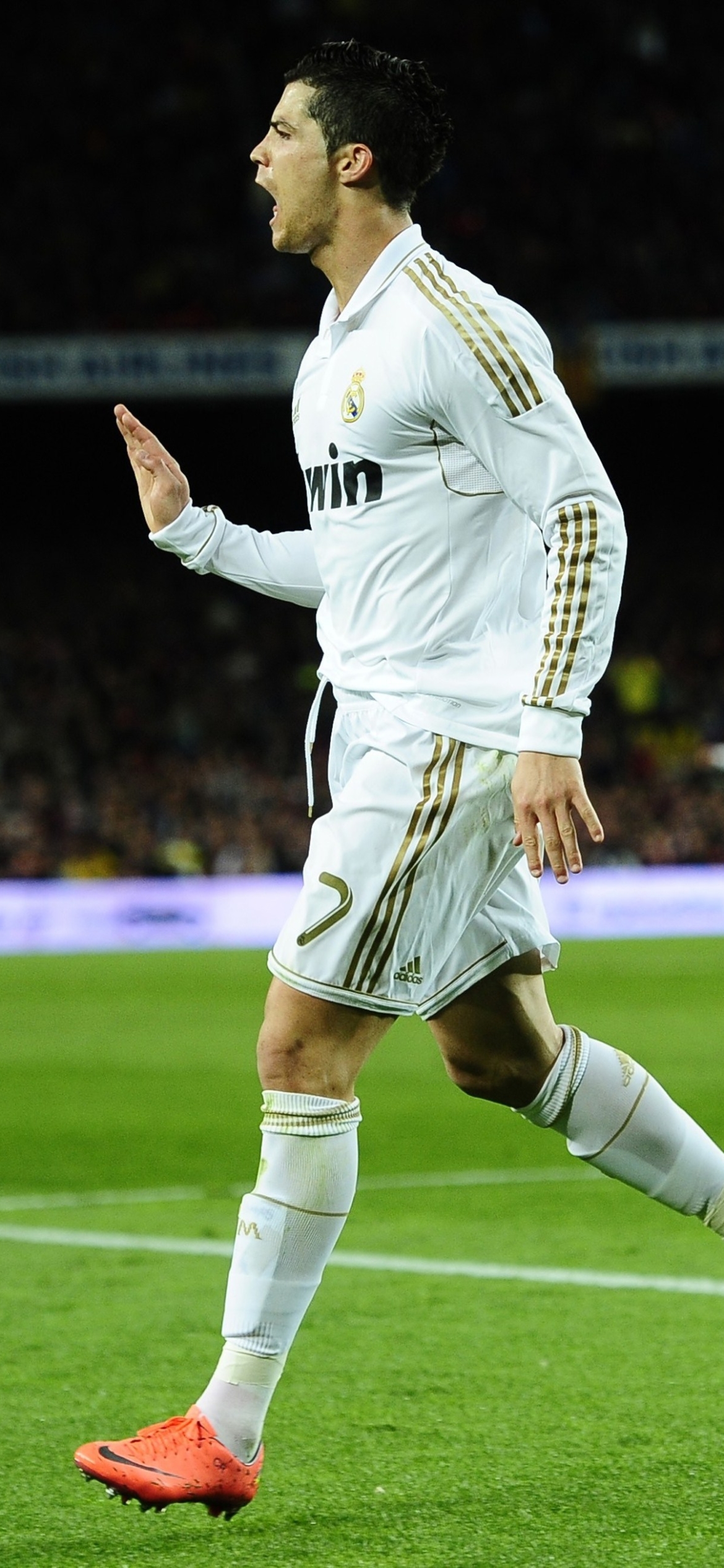 Baixar papel de parede para celular de Esportes, Futebol, Cristiano Ronaldo, Real Madrid C F gratuito.