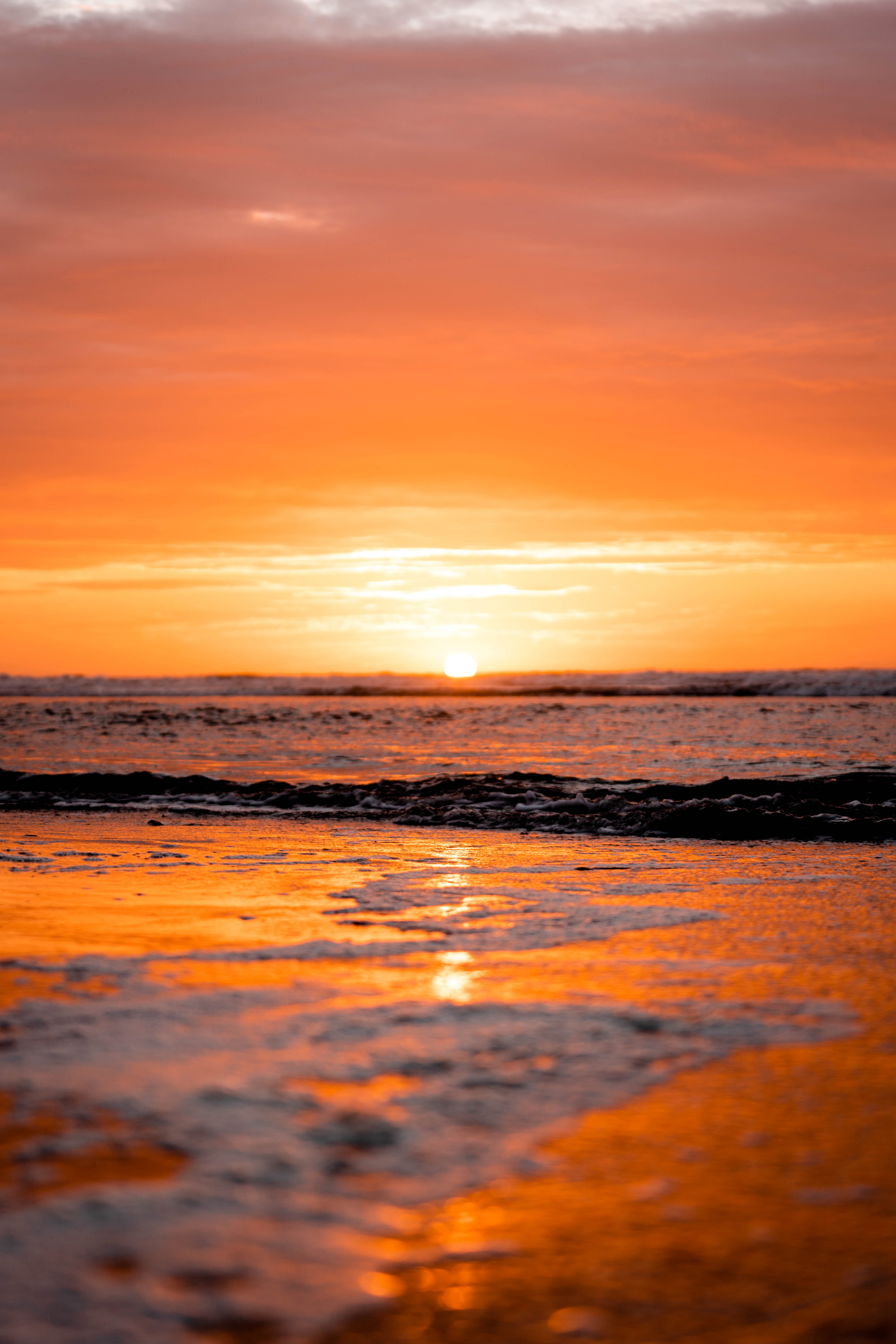 Handy-Wallpaper Sun, Horizont, Natur, Wasser, Ozean, Sunset, Strand kostenlos herunterladen.