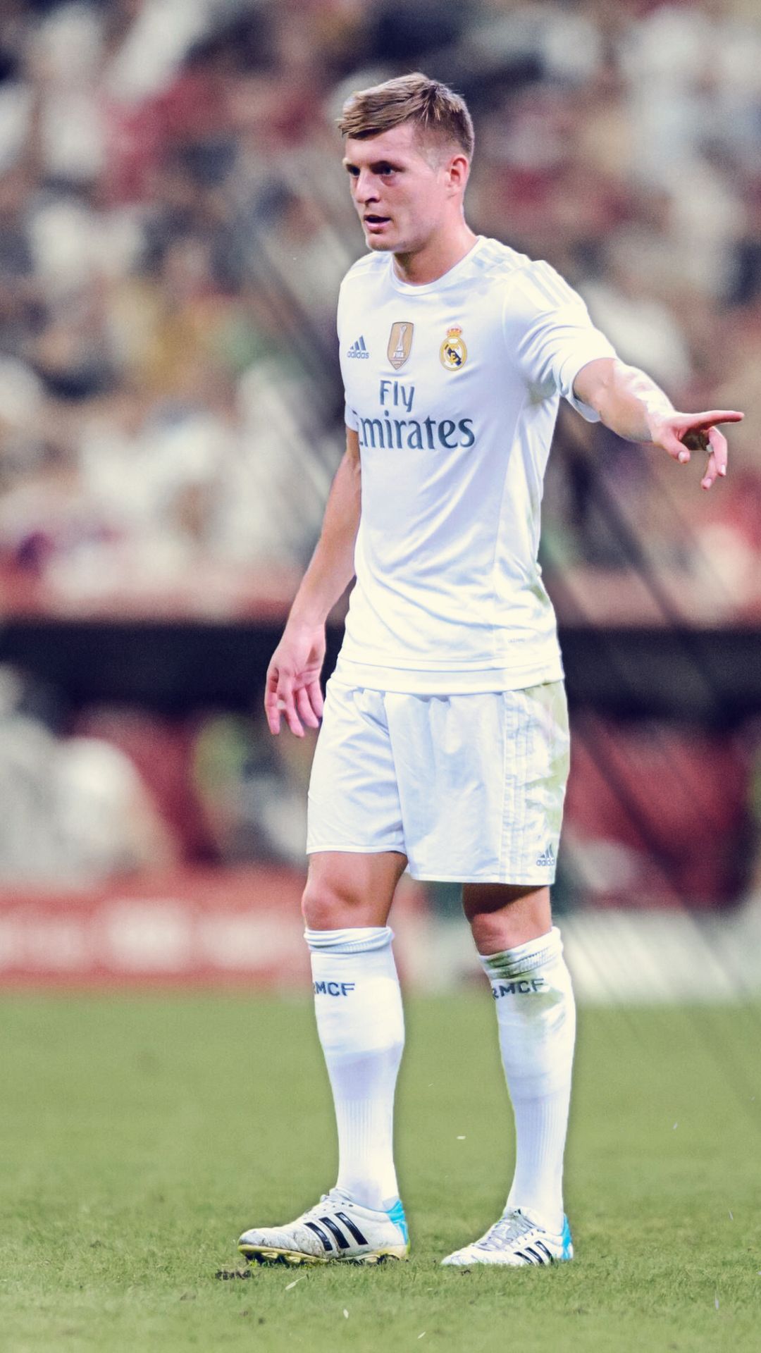 Download mobile wallpaper Sports, Soccer, Real Madrid C F, Toni Kroos for free.