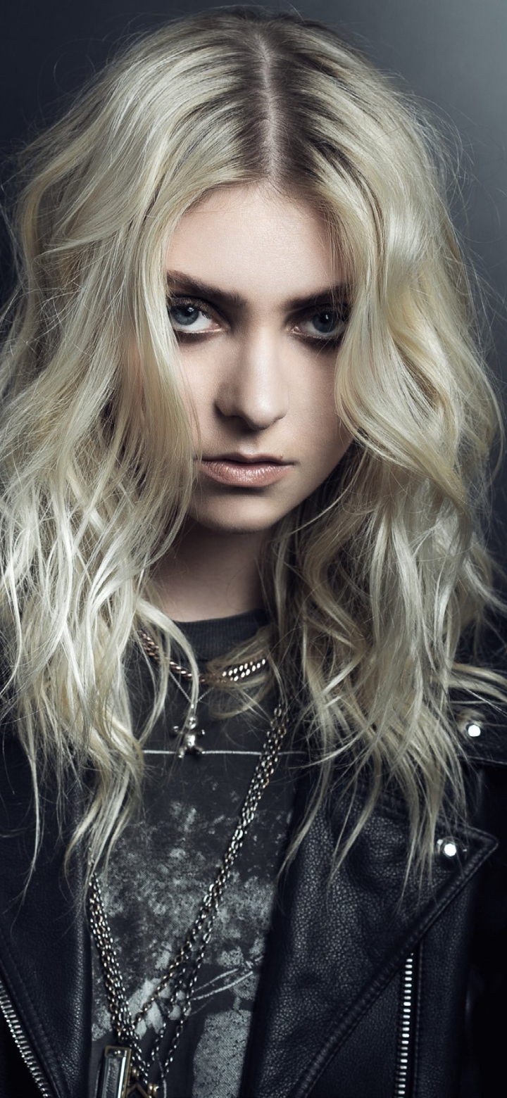 Download mobile wallpaper Music, Singer, Blonde, Blue Eyes, American, Taylor Momsen for free.