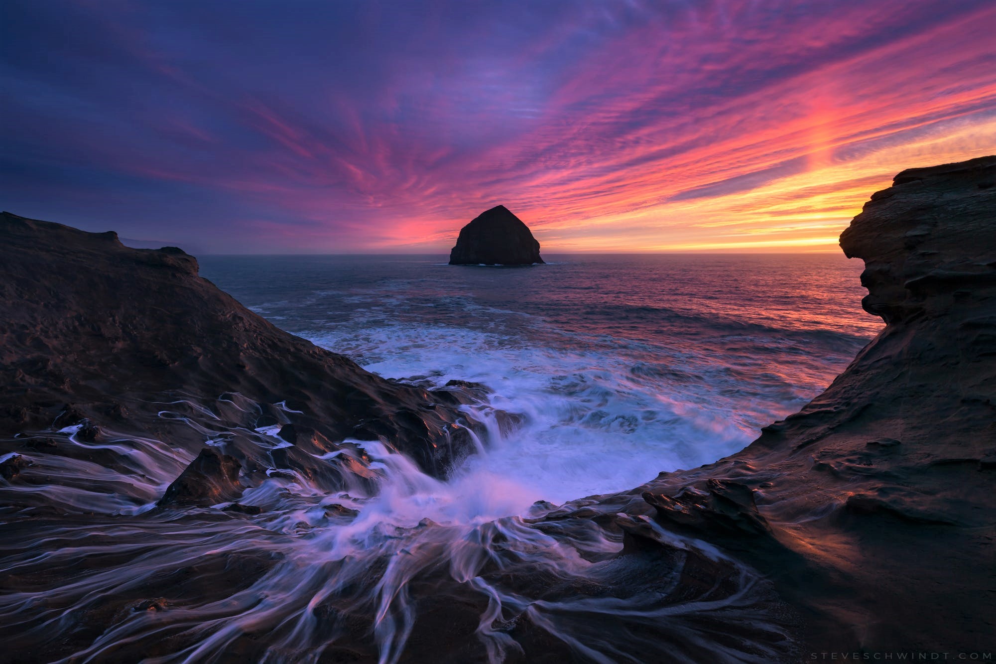 Download mobile wallpaper Sunset, Sky, Sea, Pink, Horizon, Ocean, Earth for free.