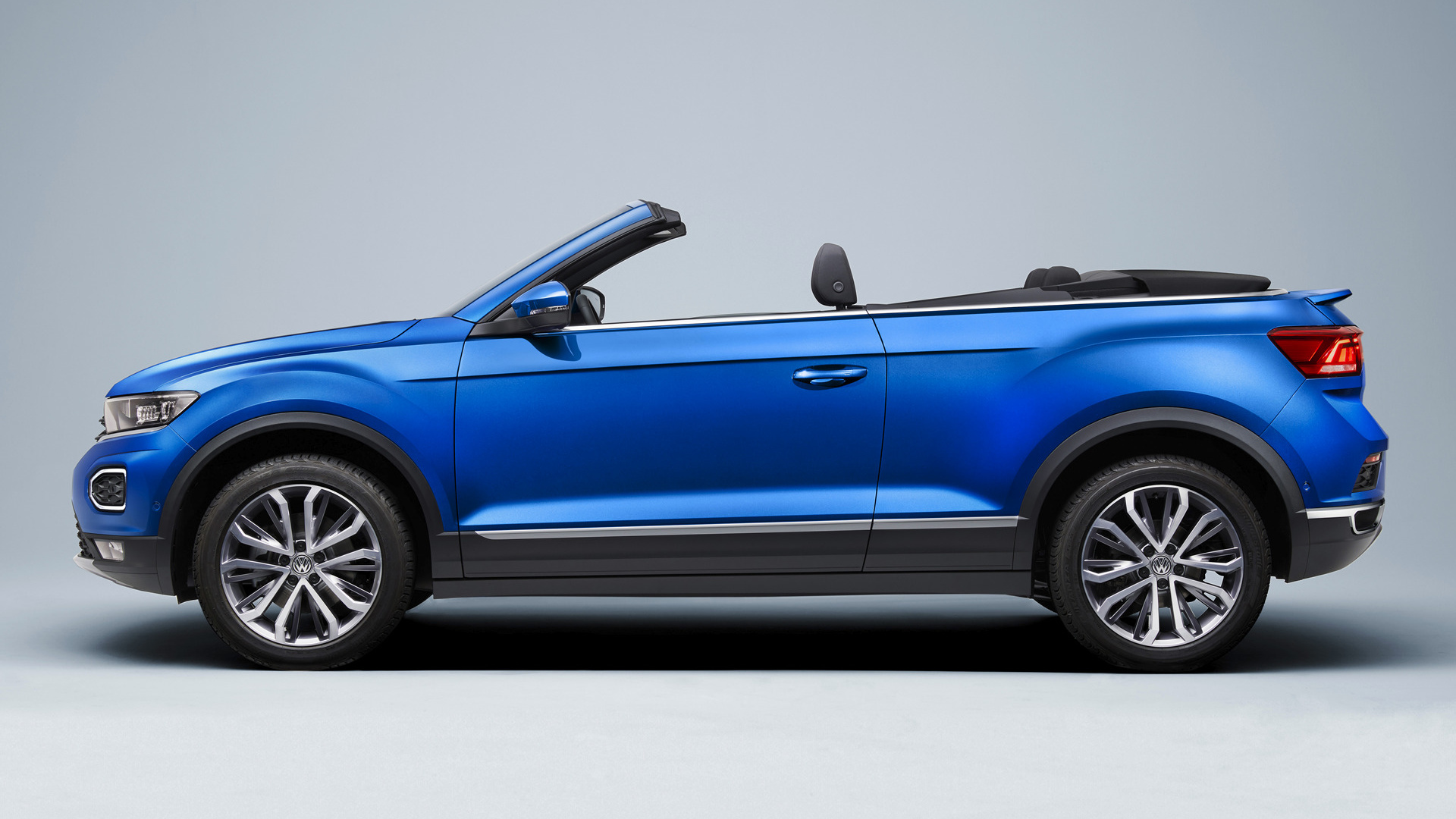 Download mobile wallpaper Volkswagen, Car, Suv, Convertible, Vehicles, Crossover Car, Volkswagen T Roc, Subcompact Car for free.