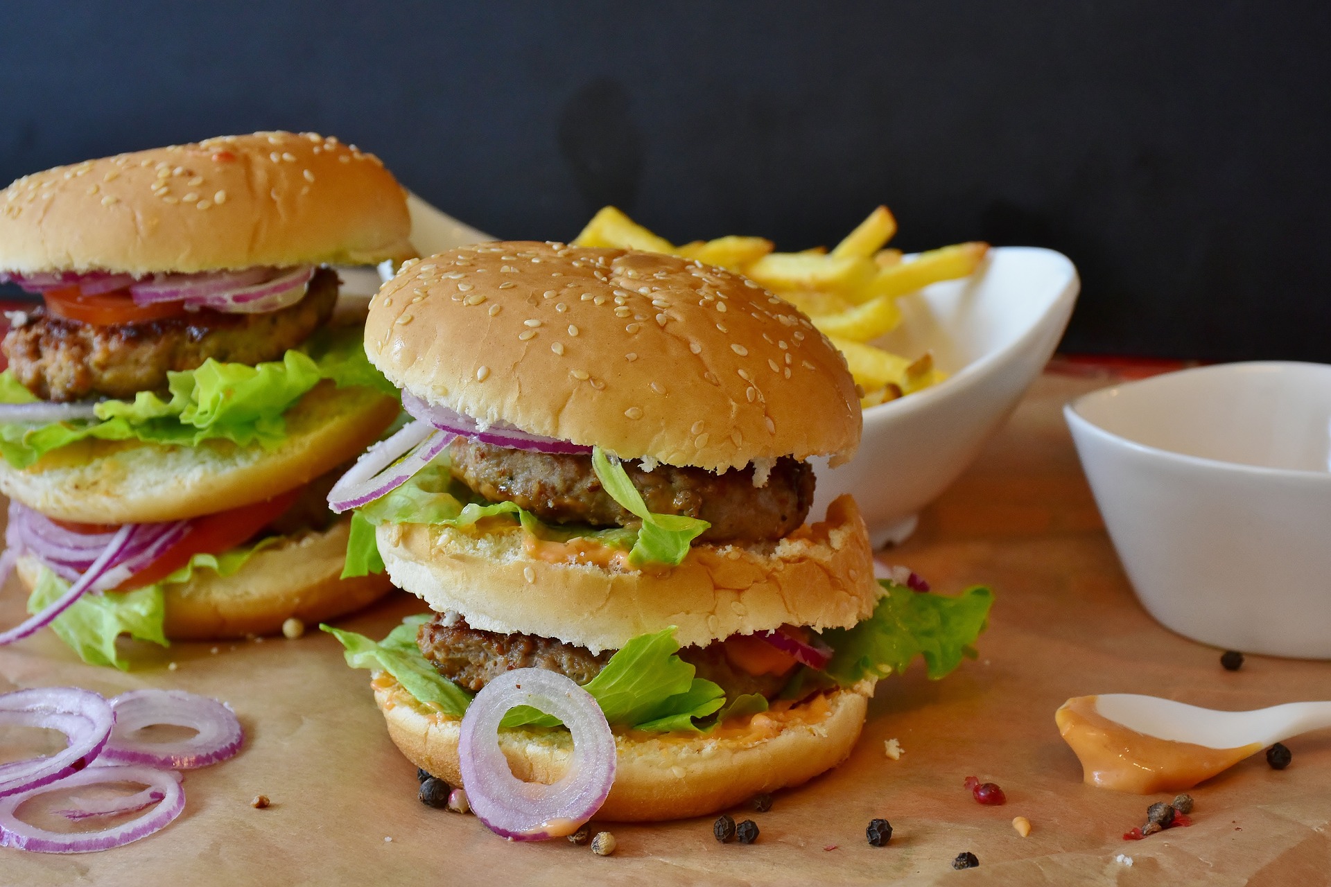 875728 télécharger le fond d'écran nourriture, burger, hamburger, déjeuner, repas - économiseurs d'écran et images gratuitement