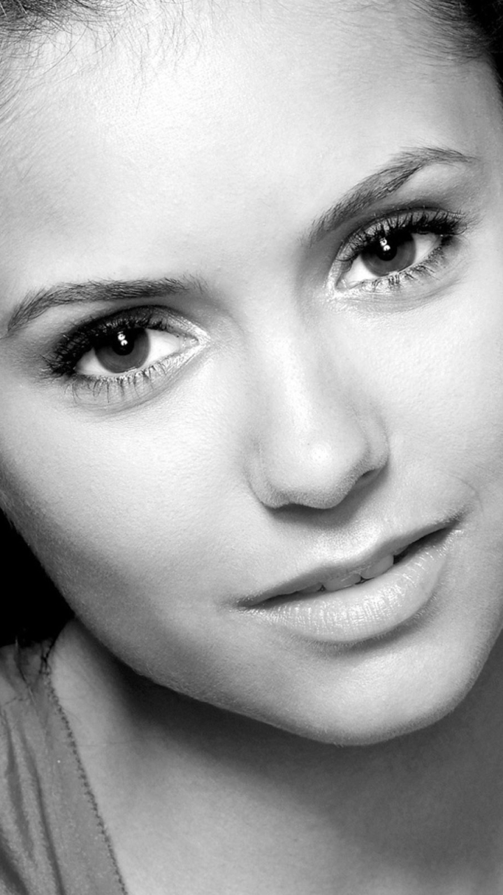 Download mobile wallpaper Celebrity, Nina Dobrev for free.