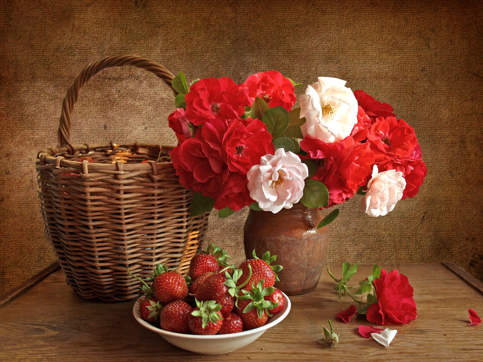 still life, flowers, strawberry, roses, basket HD wallpaper