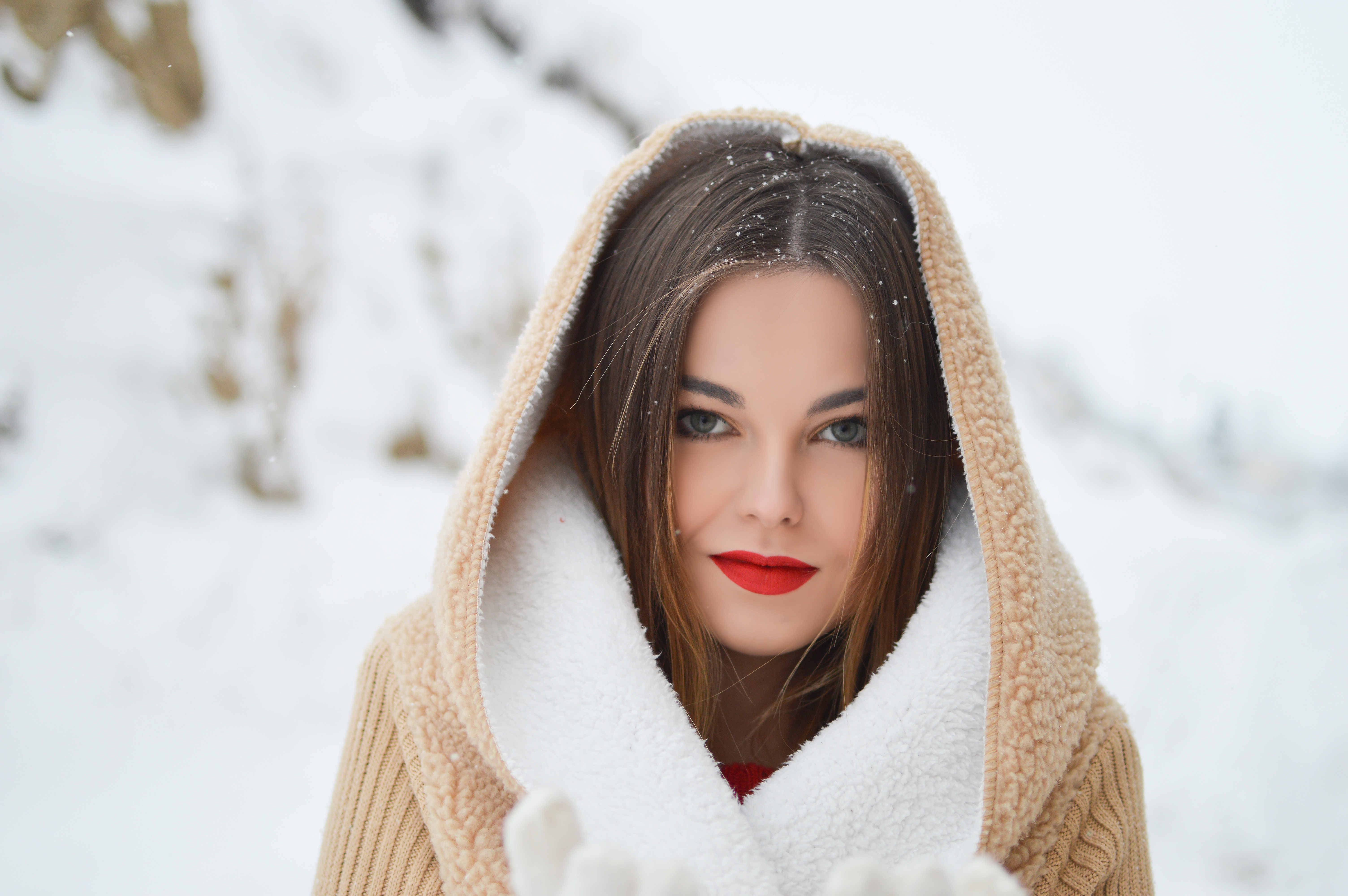 Download mobile wallpaper Winter, Brunette, Model, Women, Lipstick, Depth Of Field for free.