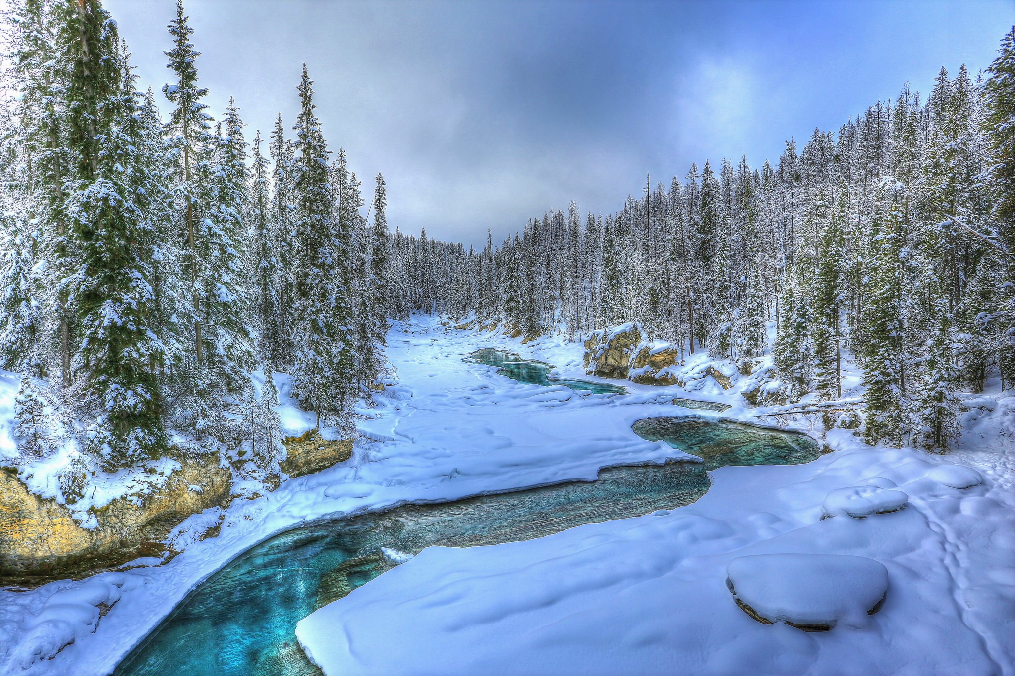 Descarga gratuita de fondo de pantalla para móvil de Invierno, Nieve, Rio, Bosque, Tierra/naturaleza.