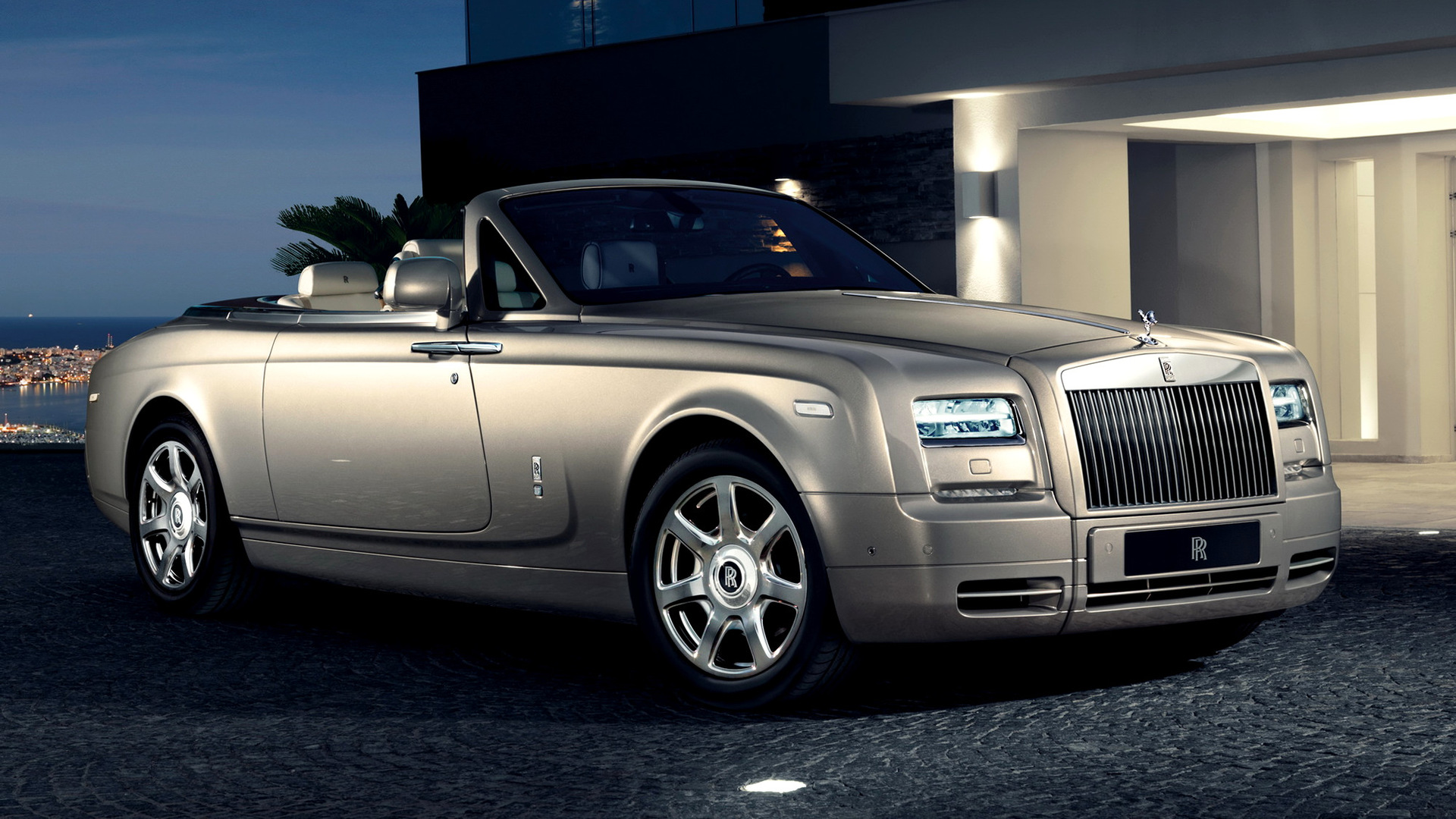 Завантажити шпалери Rolls Royce Phantom Drophead Coupe на телефон безкоштовно