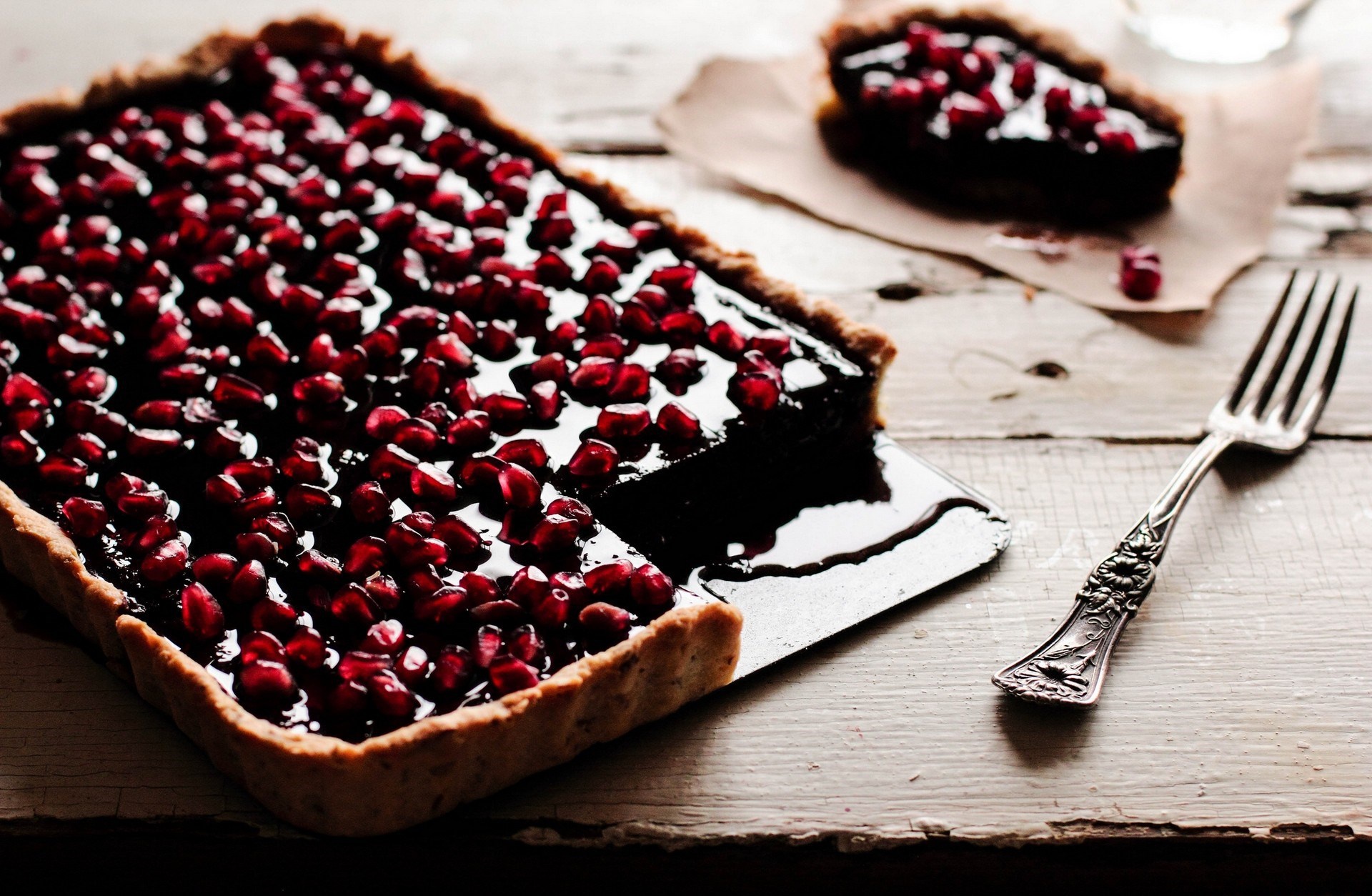 Free download wallpaper Food, Chocolate, Cake, Pomegranate, Pastry on your PC desktop