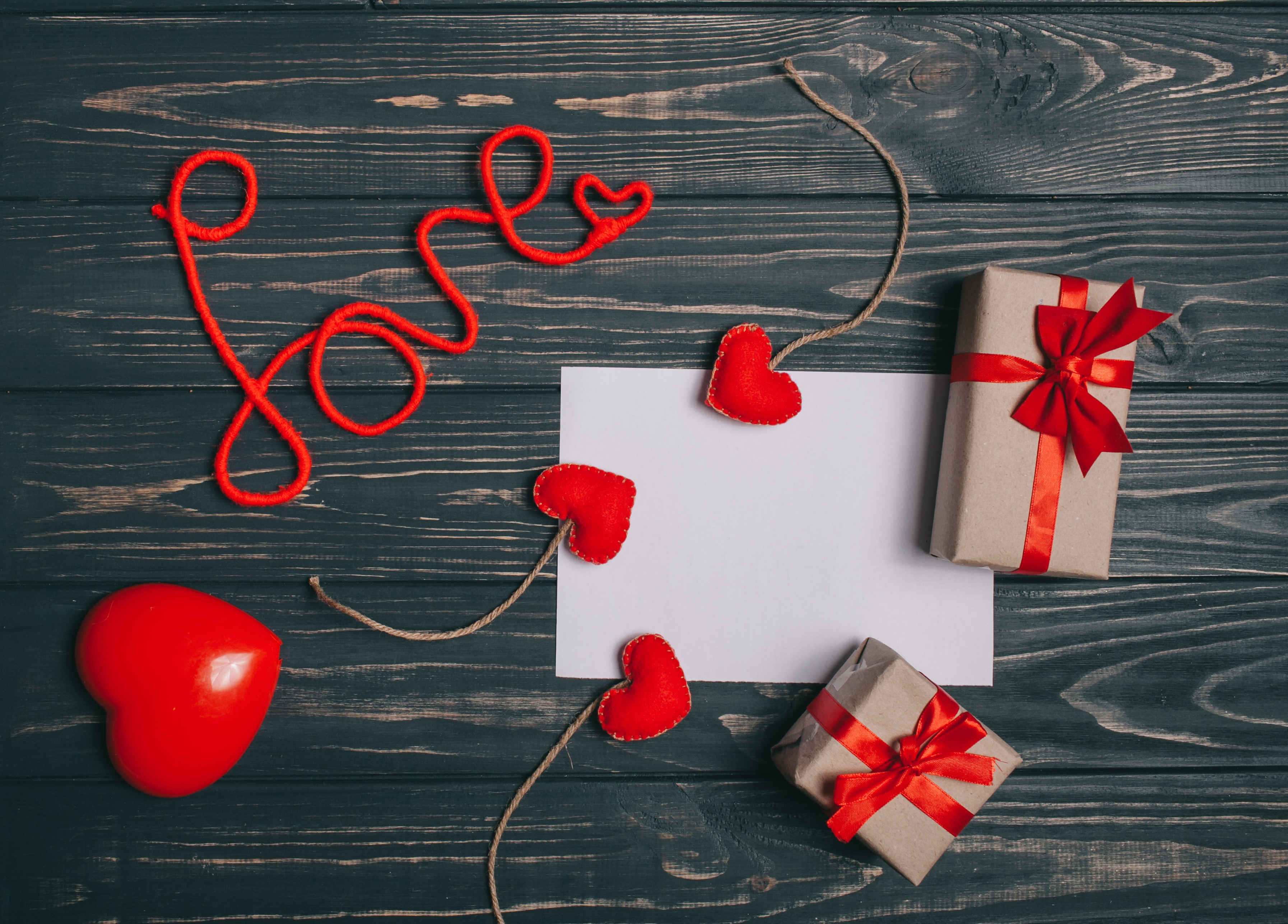 Скачать обои бесплатно Любовь, Сердце, Подарки, День Святого Валентина, Праздничные картинка на рабочий стол ПК