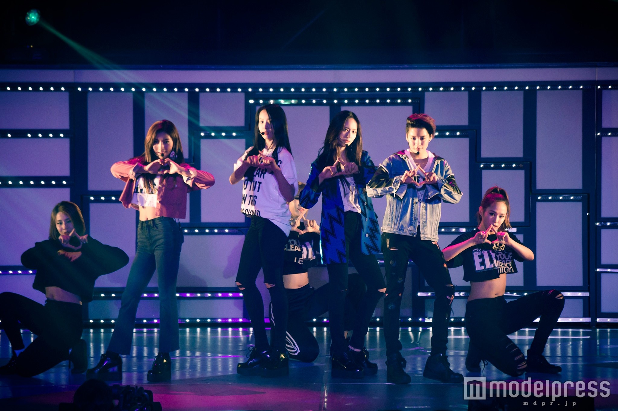 Download mobile wallpaper Music, F(X) for free.