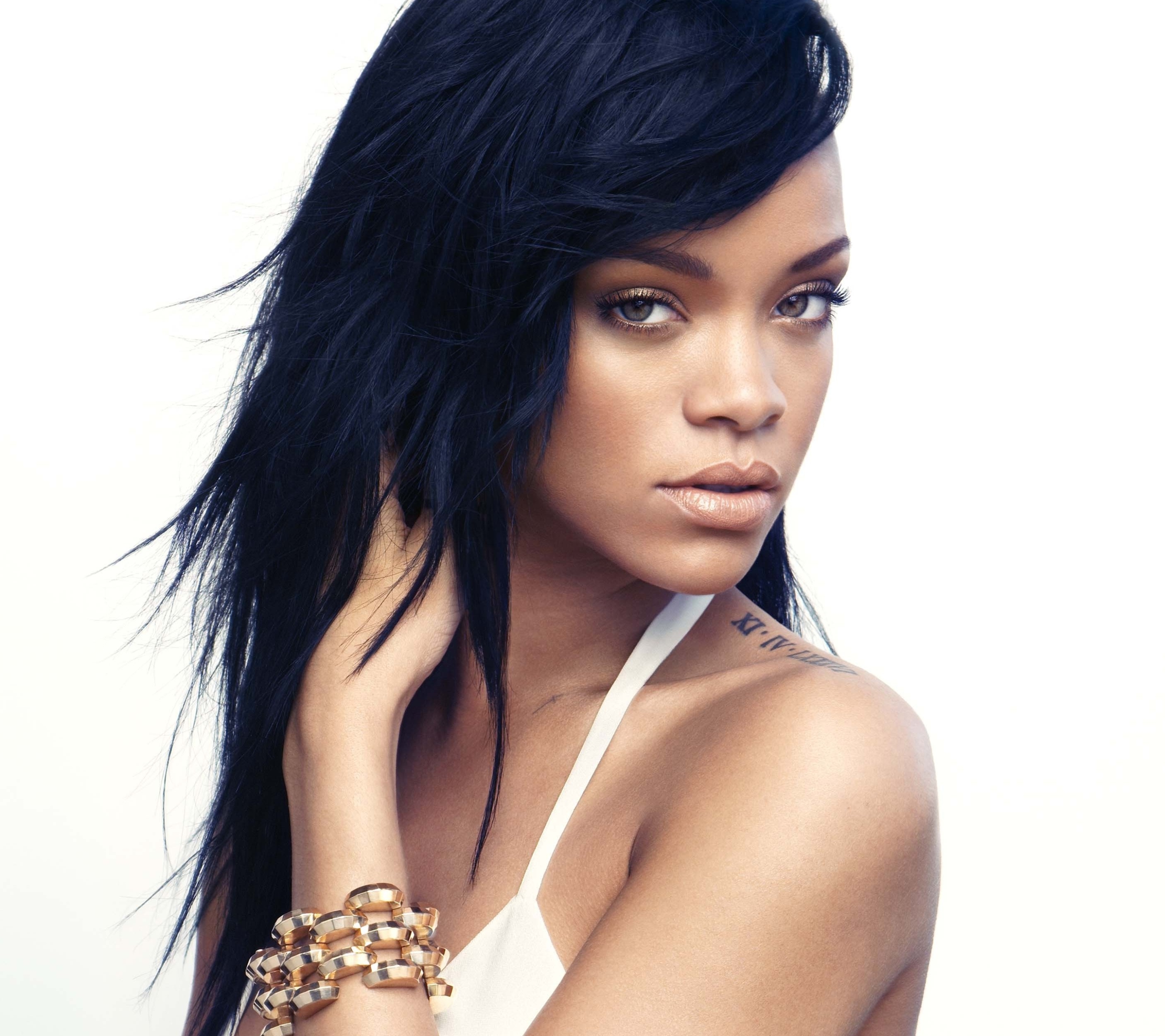 Download mobile wallpaper Music, Rihanna, Singer, Actress, Barbadian, Fashion Designer for free.