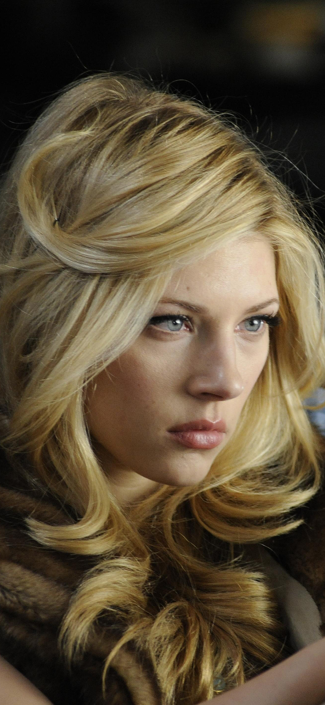 Handy-Wallpaper Berühmtheiten, Katheryn Winnick kostenlos herunterladen.