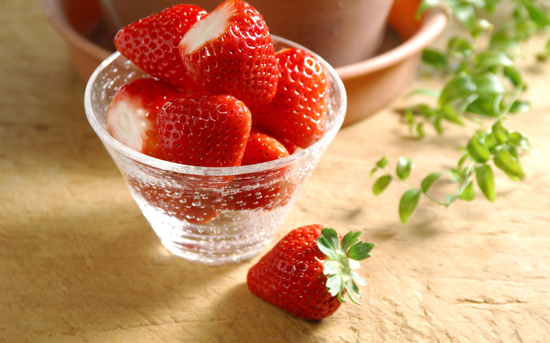 Laden Sie das Lebensmittel, Erdbeere, Berries, Obst-Bild kostenlos auf Ihren PC-Desktop herunter