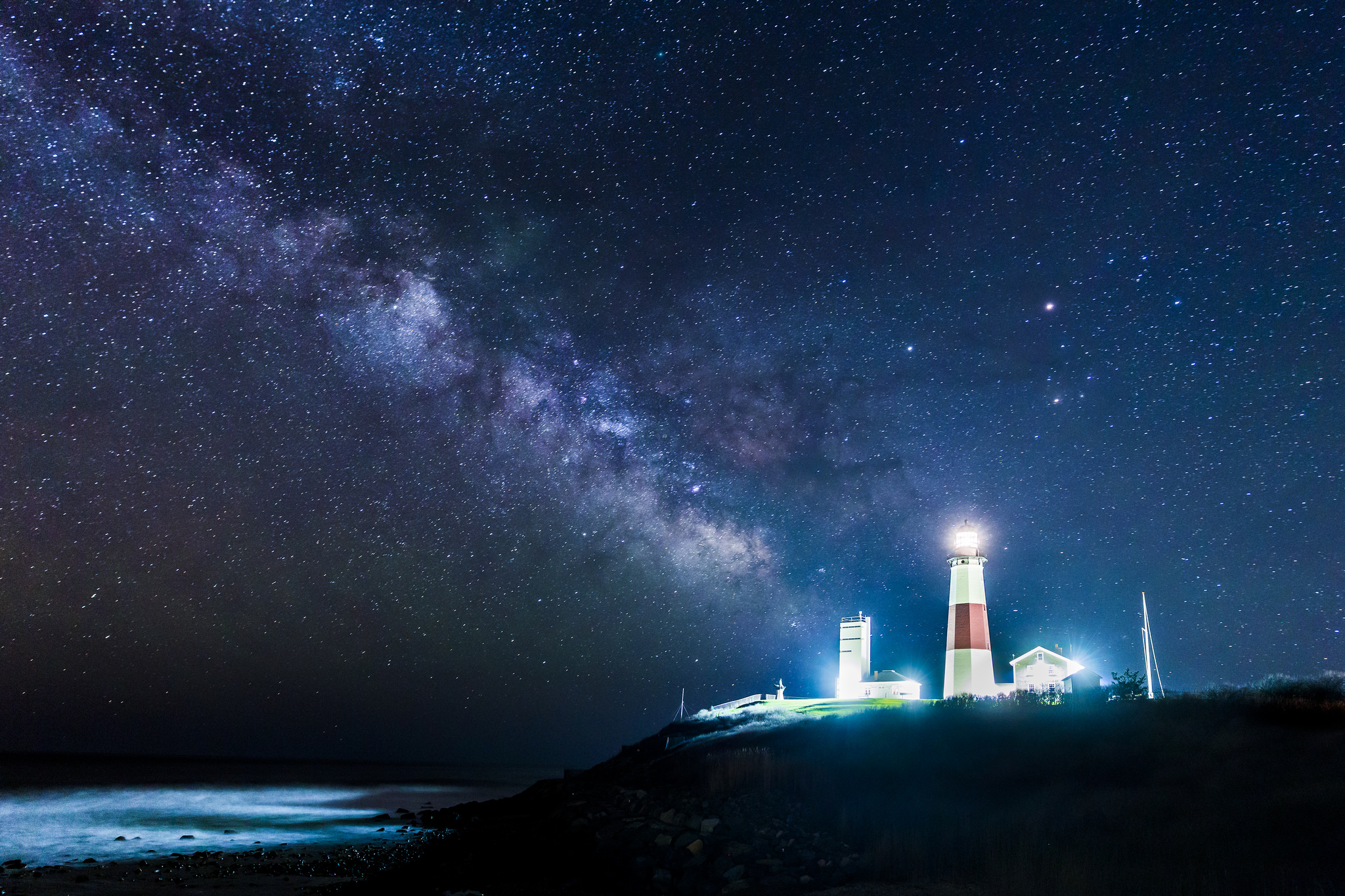 Free download wallpaper Stars, Night, Starry Sky, Milky Way, Lighthouse, Man Made on your PC desktop