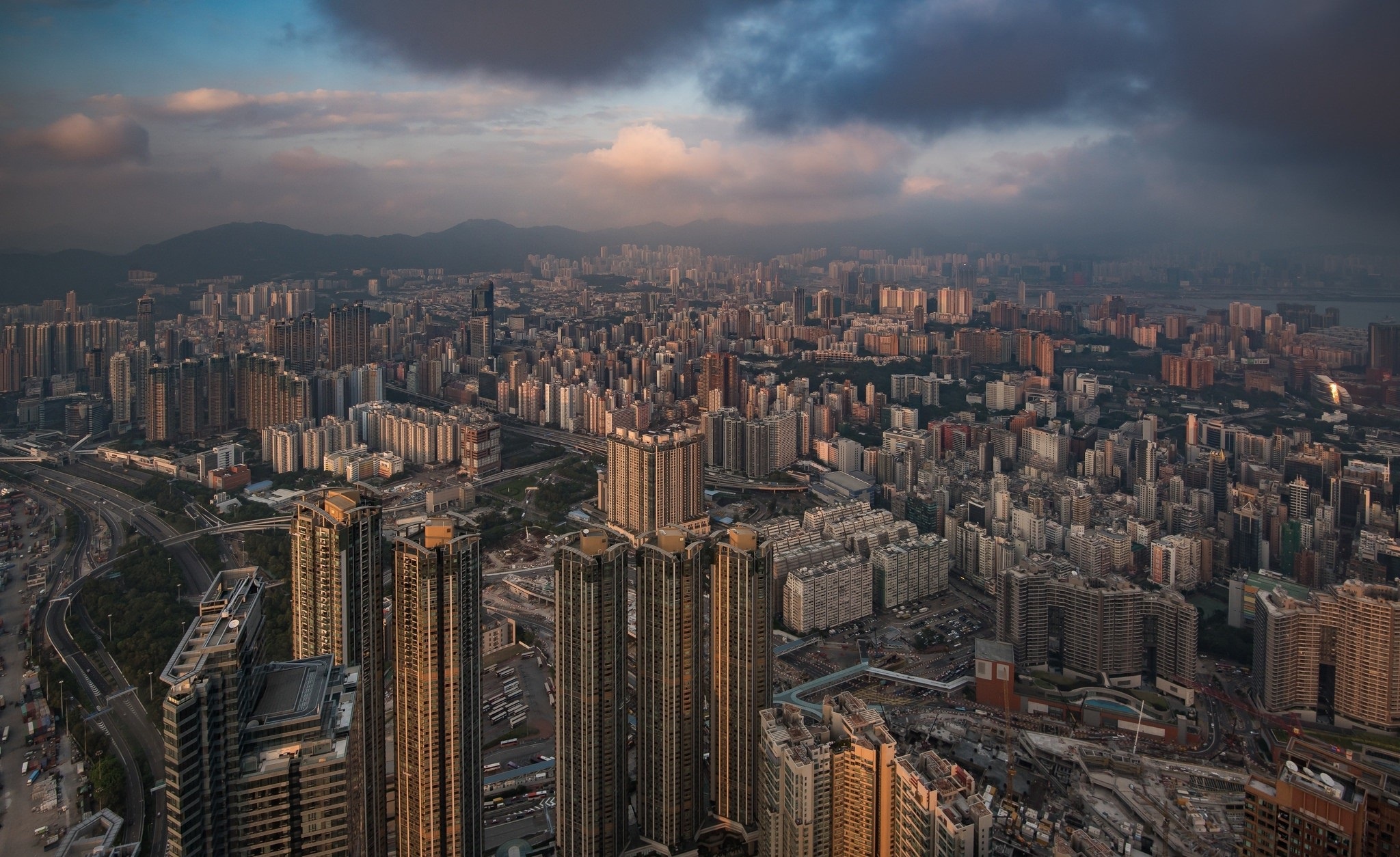 PCデスクトップに都市, 街, 超高層ビル, 建物, 中国, 香港, マンメイド, クラウド, 街並み画像を無料でダウンロード