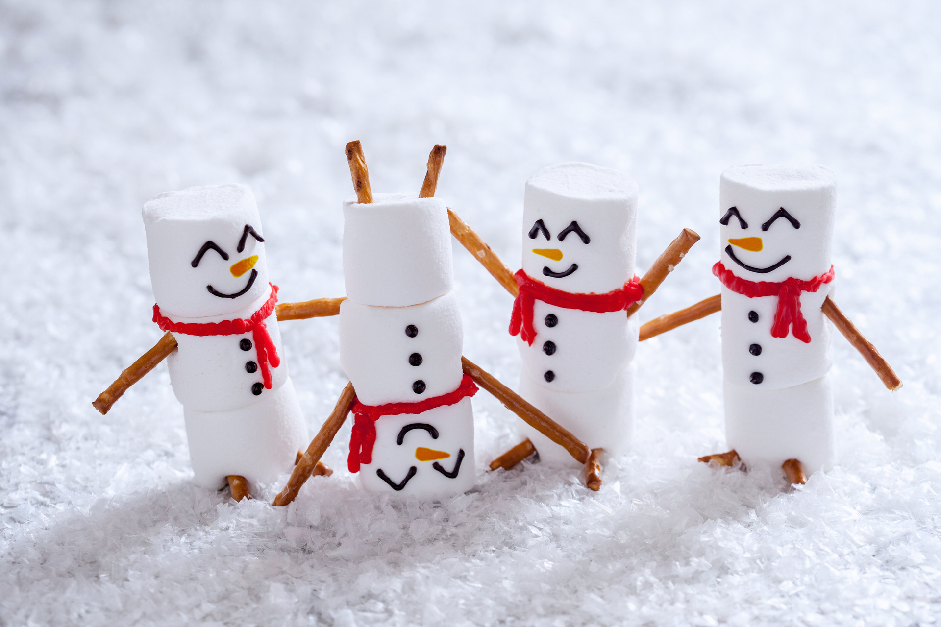 Download mobile wallpaper Snow, Snowman, Marshmallow, Photography for free.