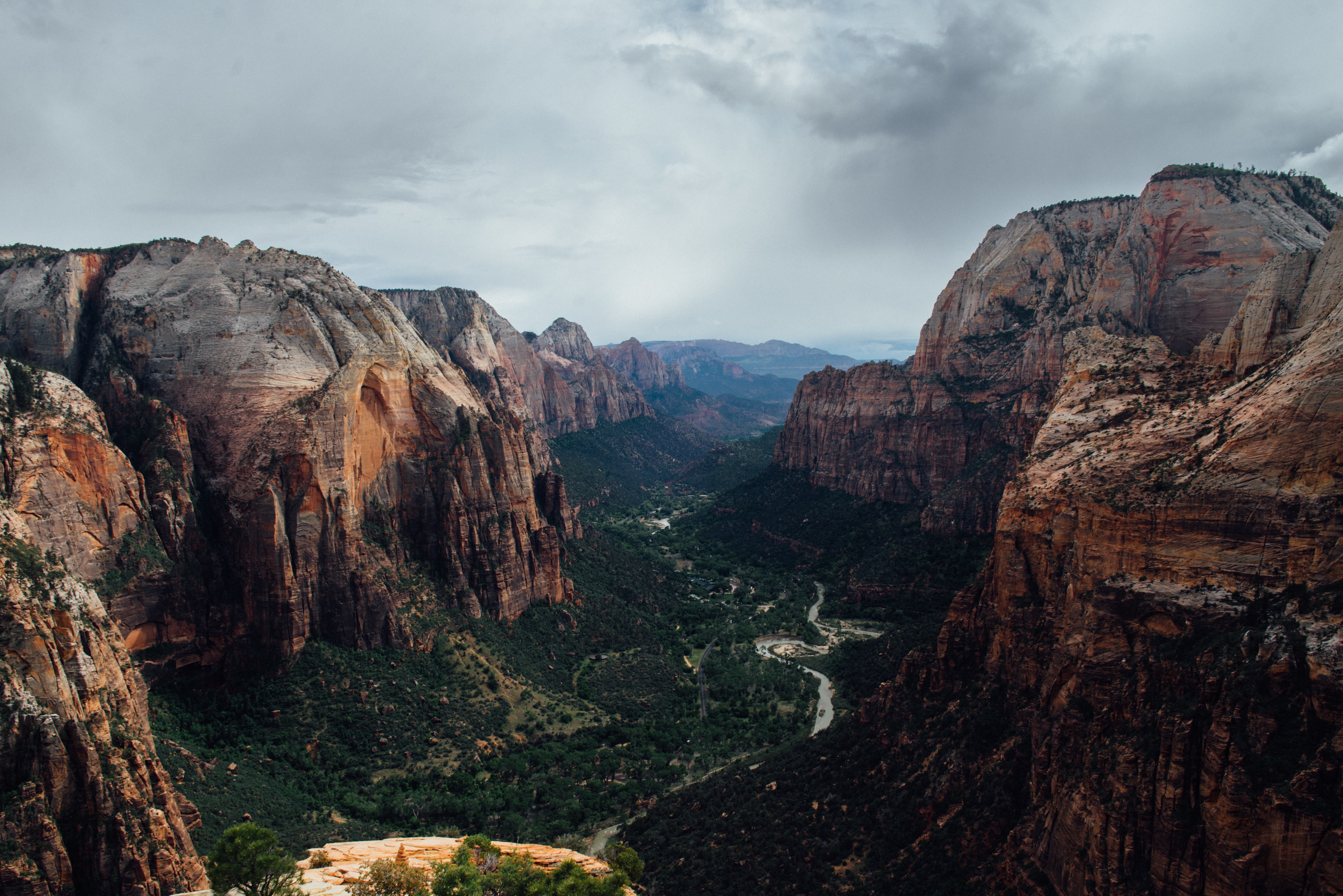 Download mobile wallpaper Canyon, Earth, Utah, Canyons, Angel's Landing for free.