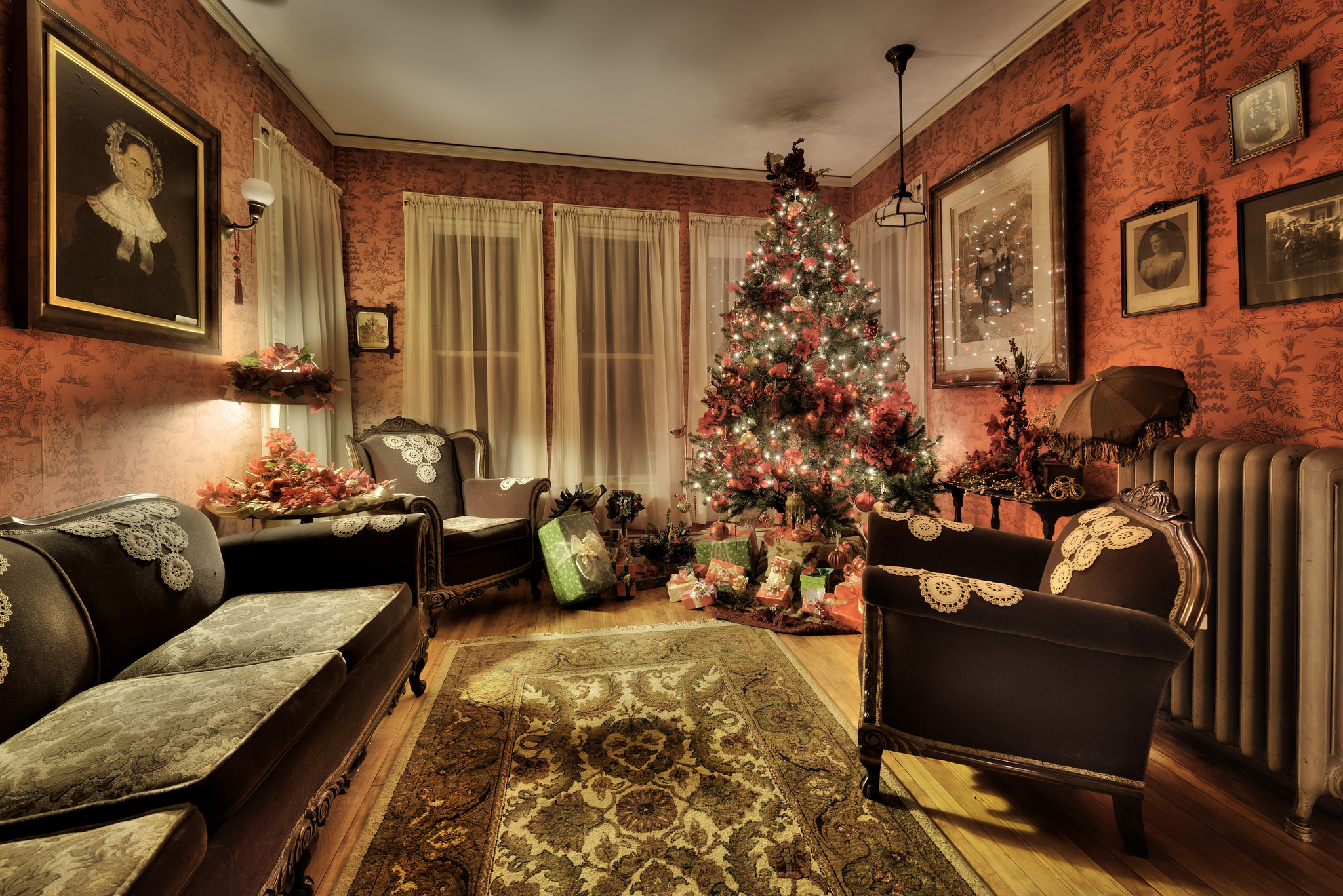 Handy-Wallpaper Feiertage, Weihnachten, Zimmer, Geschenk, Weihnachtsschmuck, Weihnachtsbaum kostenlos herunterladen.