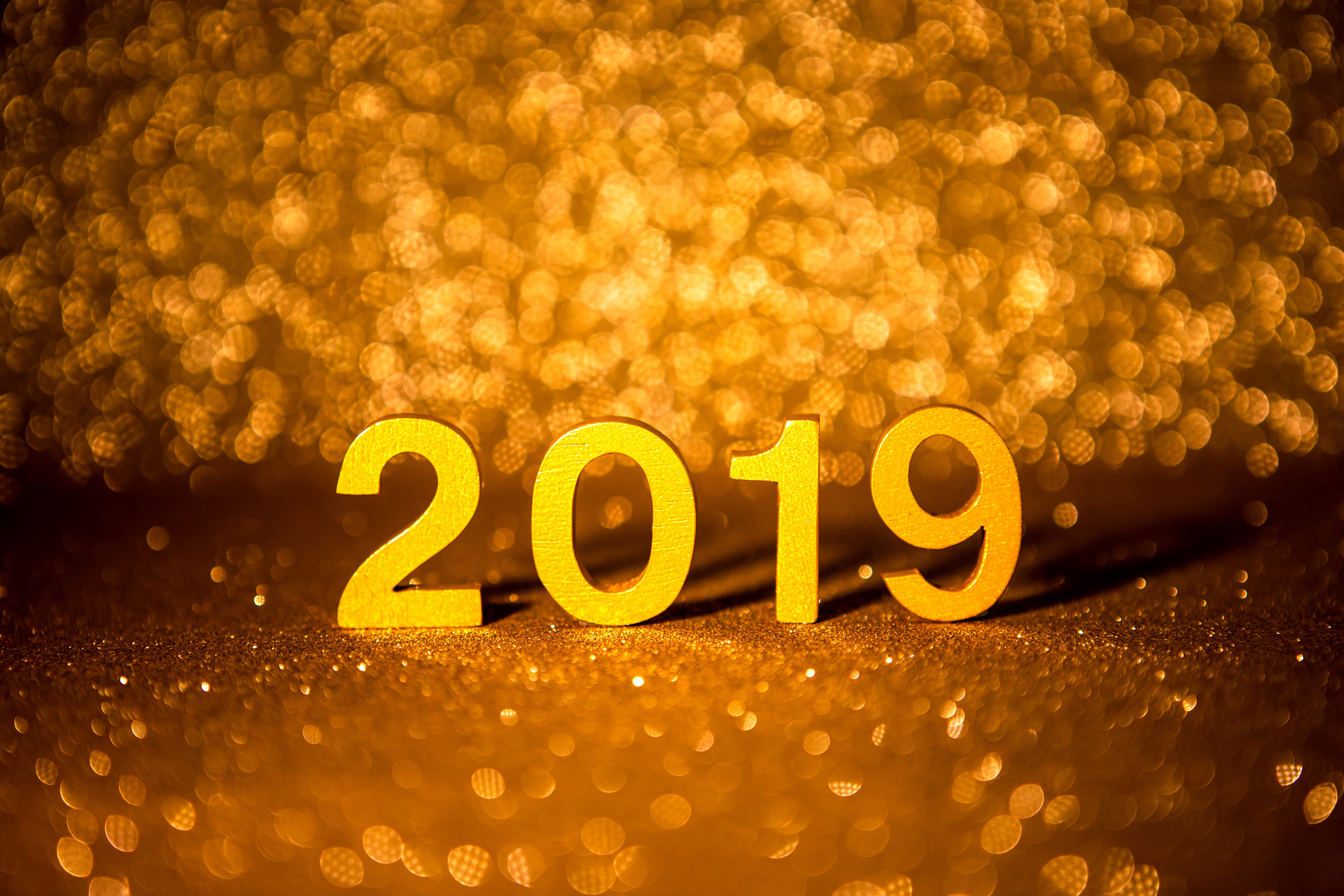 Laden Sie das Feiertage, Neujahr, Bokeh, Neujahr 2019-Bild kostenlos auf Ihren PC-Desktop herunter