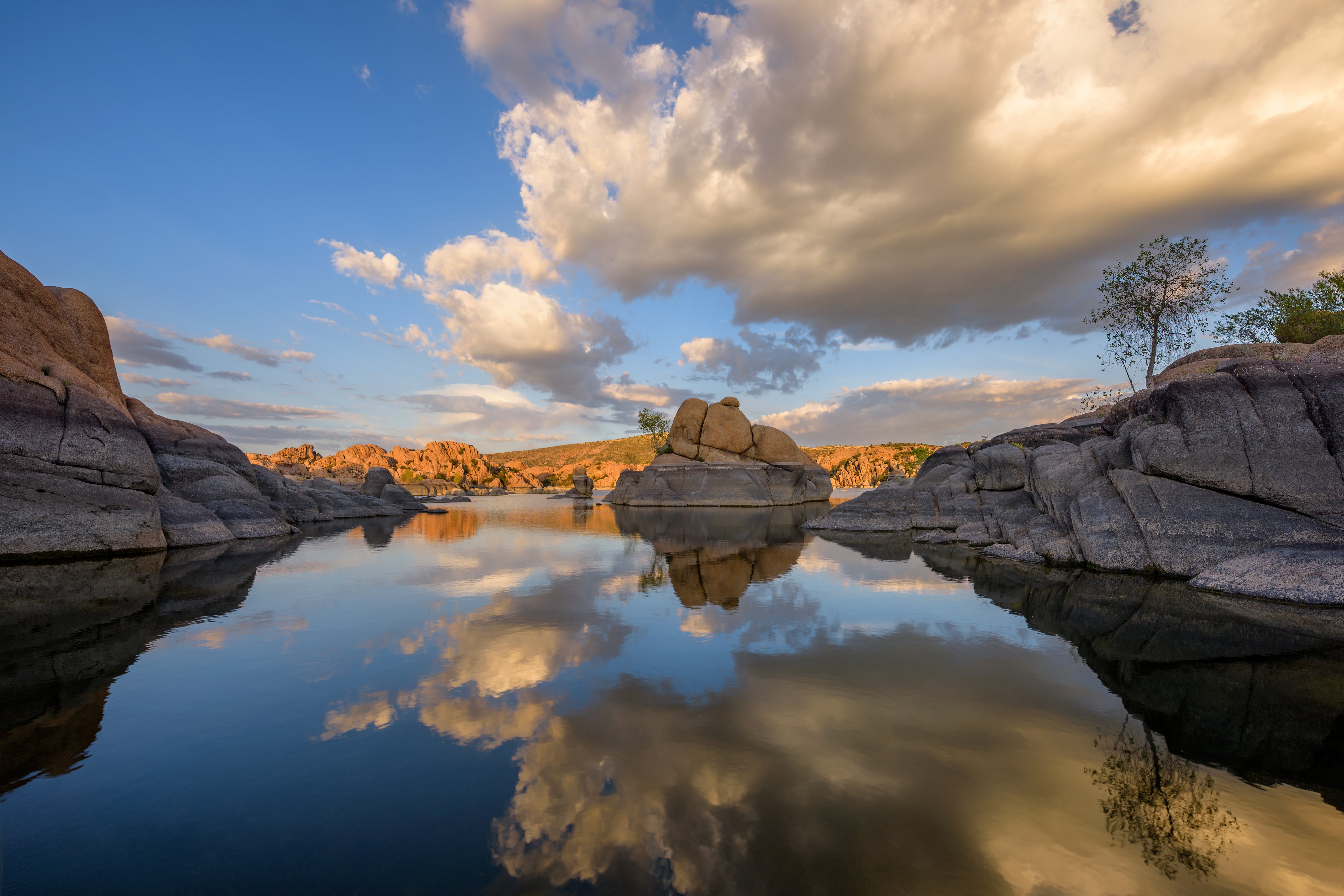 Скачать картинку Озеро, Отражение, Сша, Аризона, Земля/природа в телефон бесплатно.