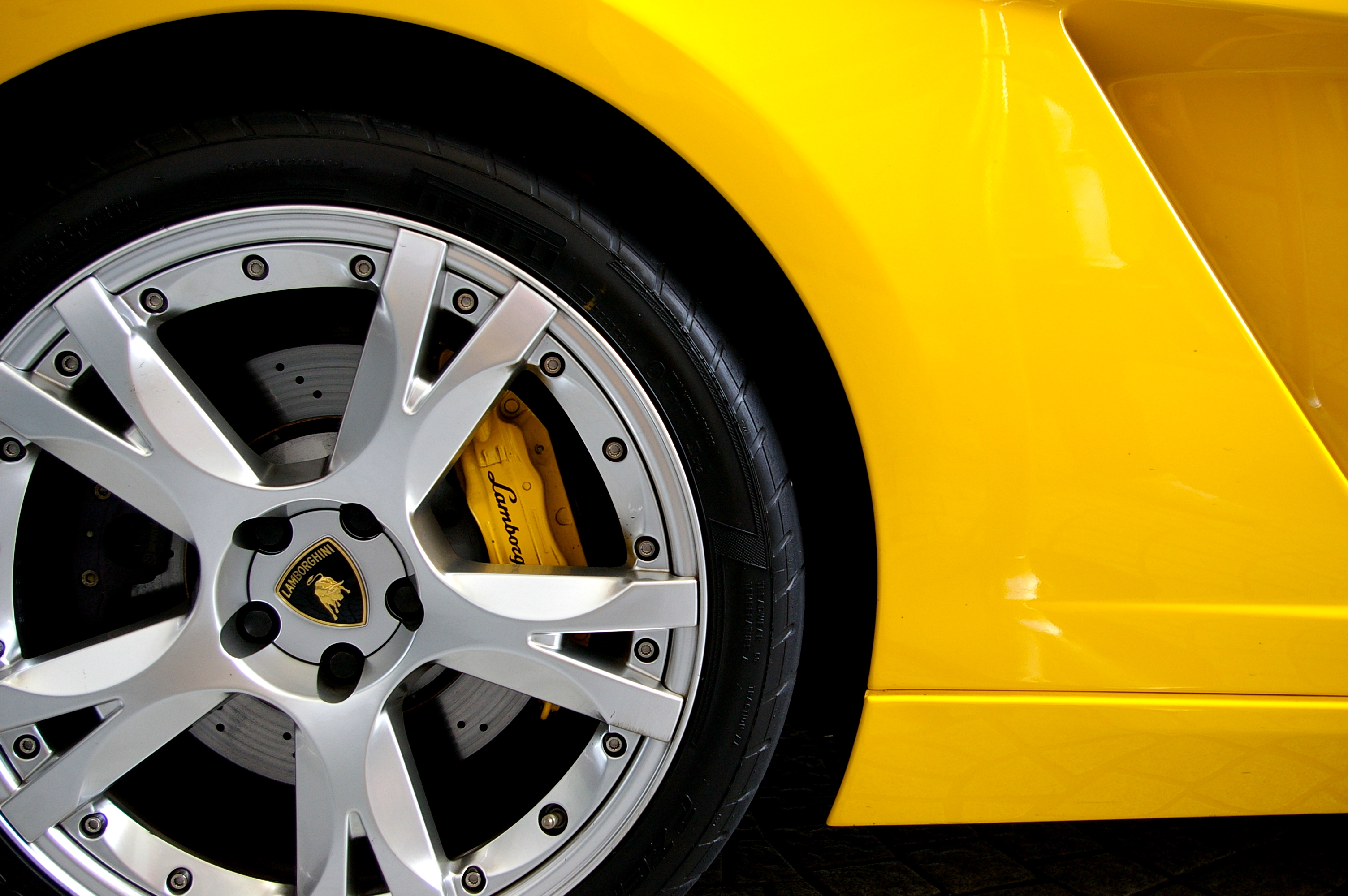 Handy-Wallpaper Lamborghini, Fahrzeuge kostenlos herunterladen.