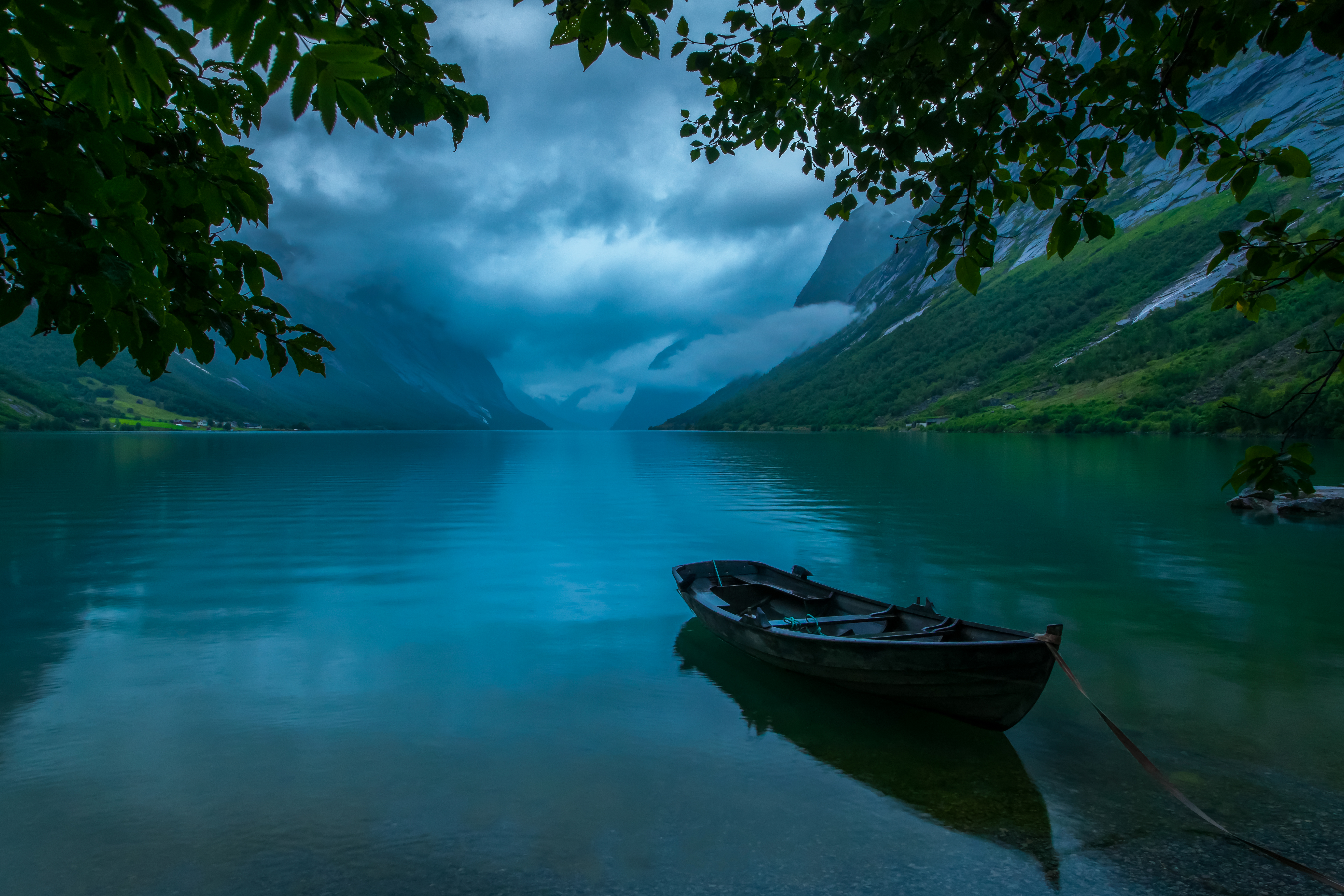 Free download wallpaper Mountain, Lake, Fog, Boat, Vehicles on your PC desktop